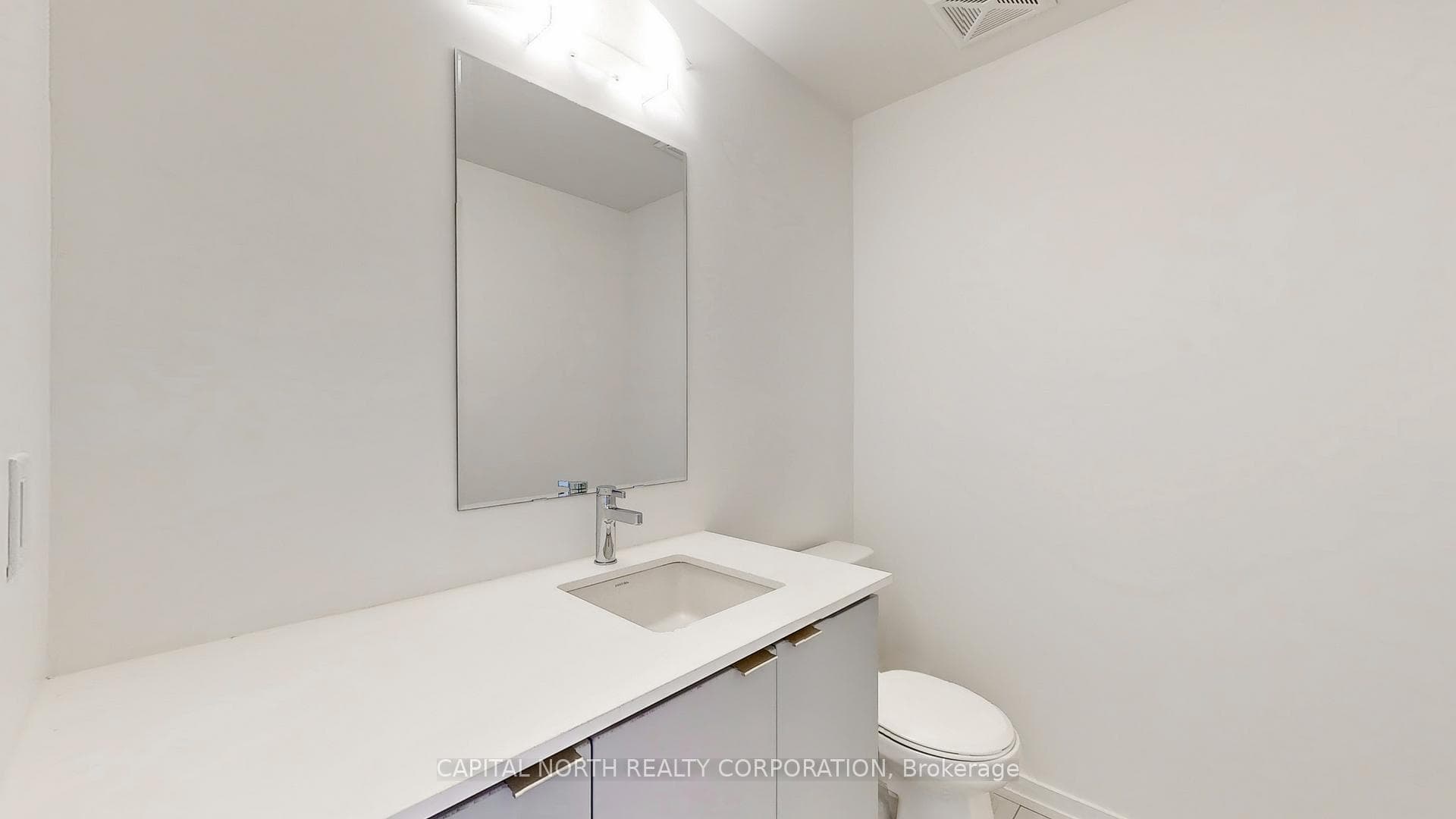 15 Lytham Green Circle Unit 18 photo 12