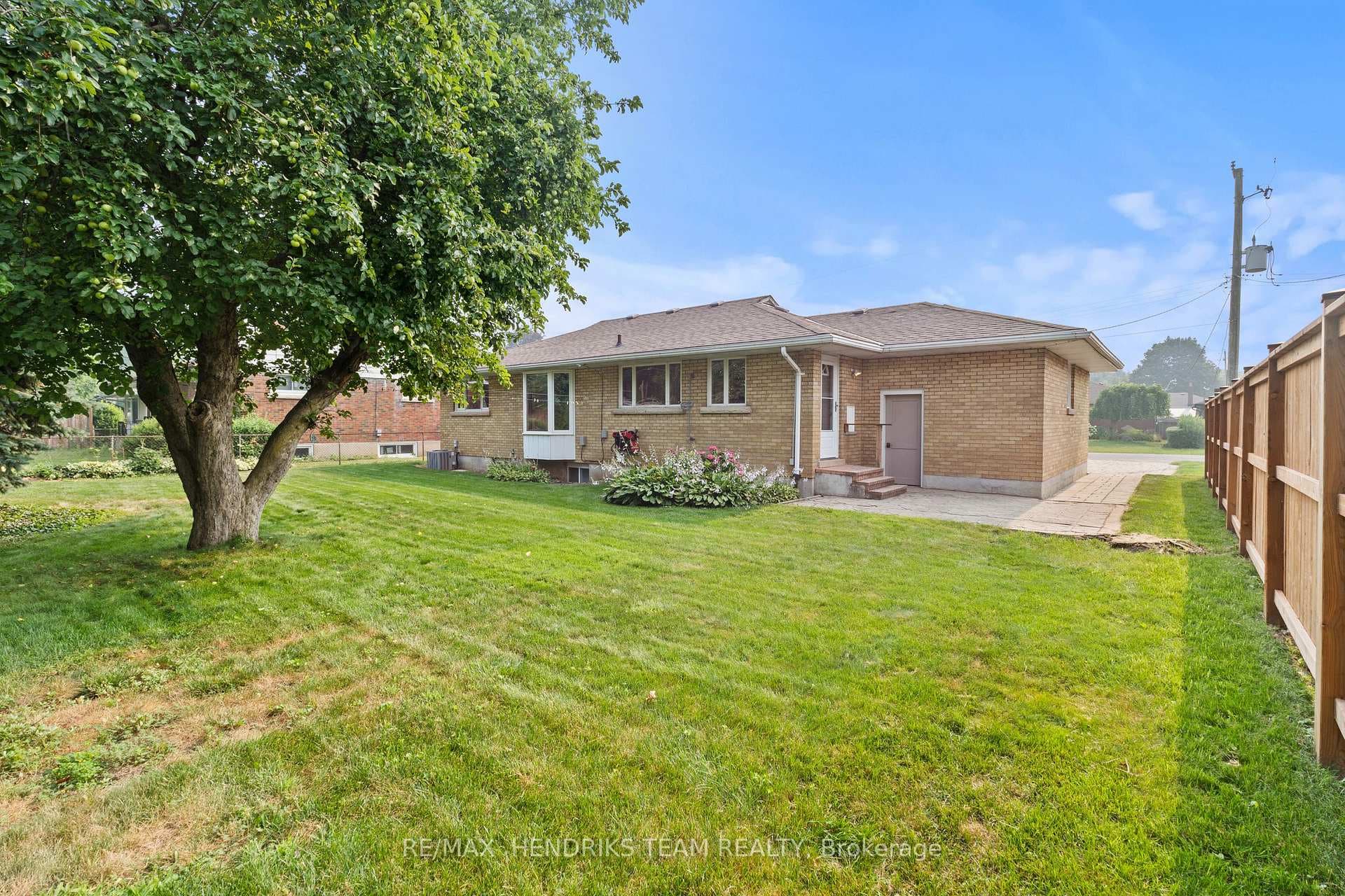 17 Kamla Drive photo 22