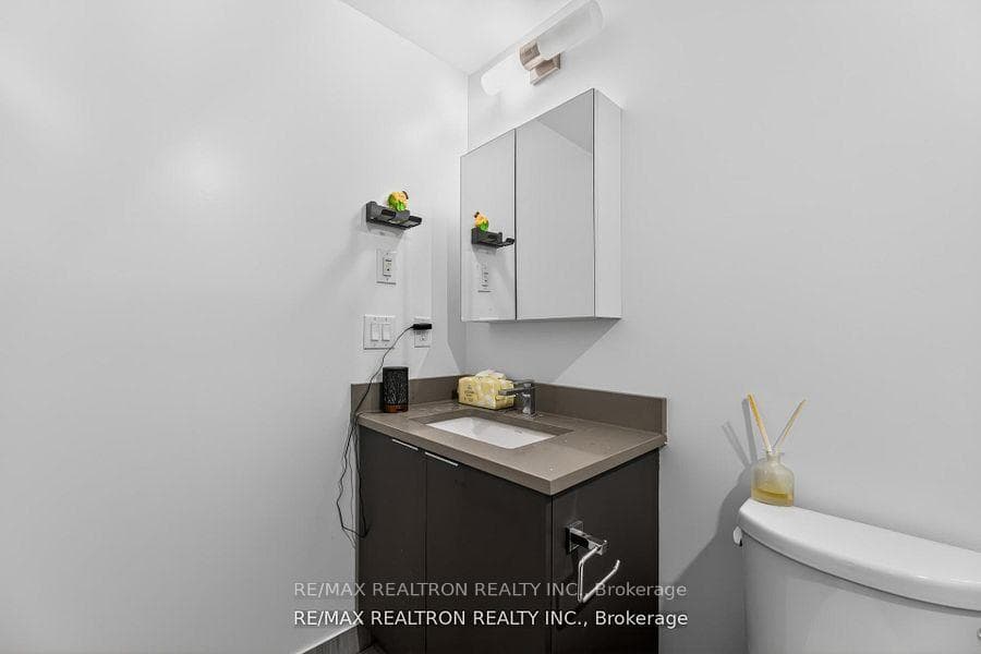 2033 Kennedy Road Unit 2008 photo 28