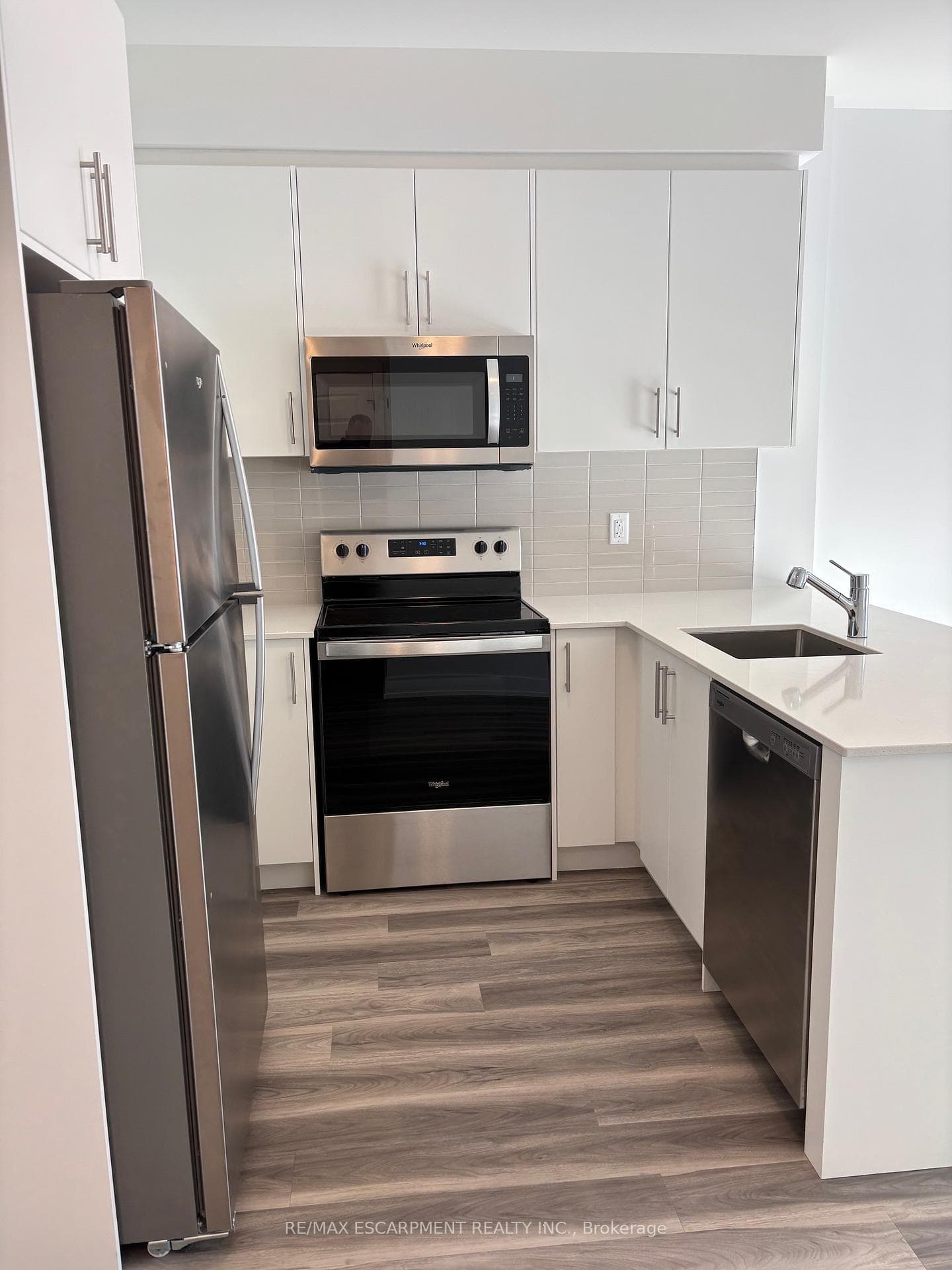 1100 Lackner Place Unit 211 photo 11