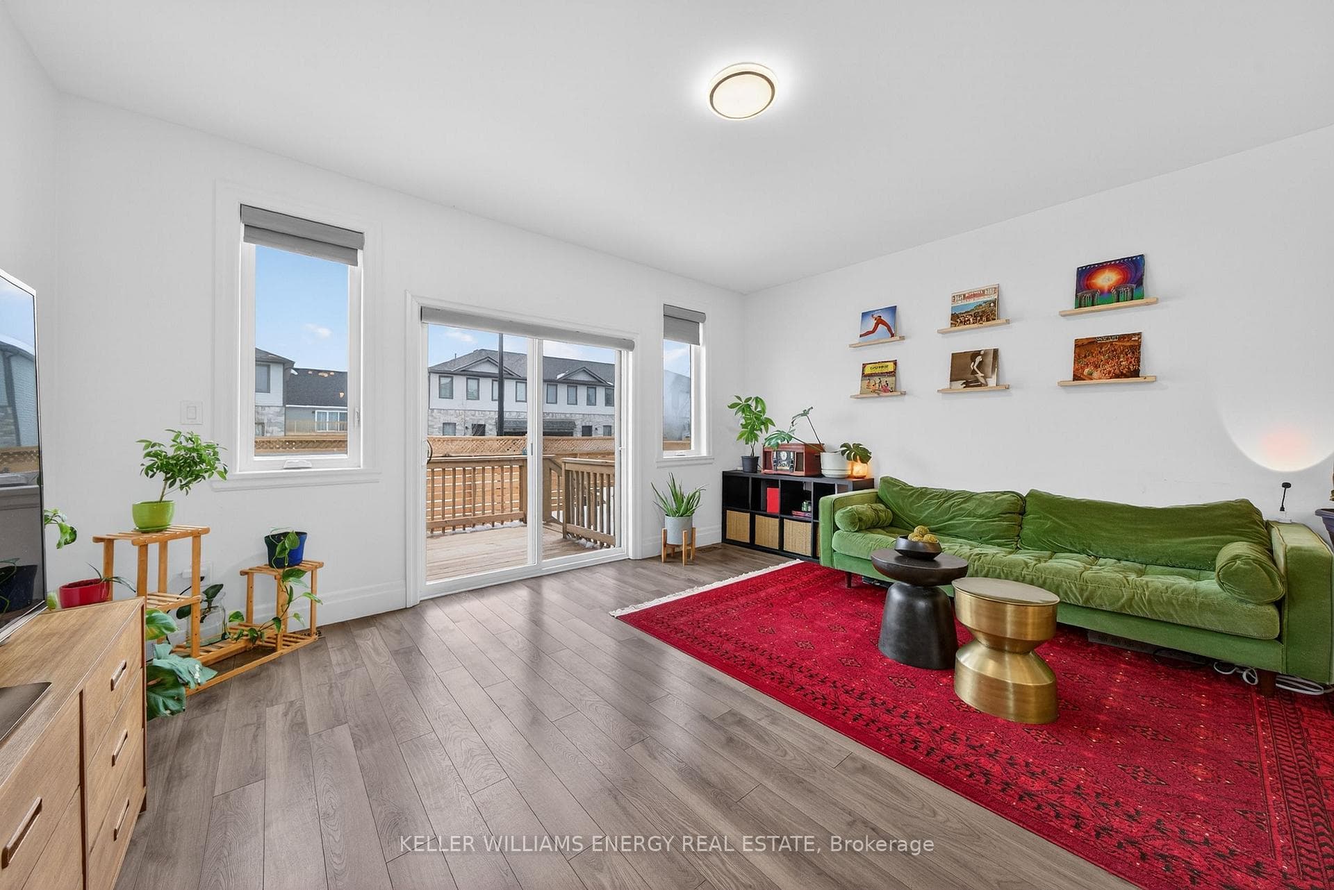 50 Markland Avenue photo 4