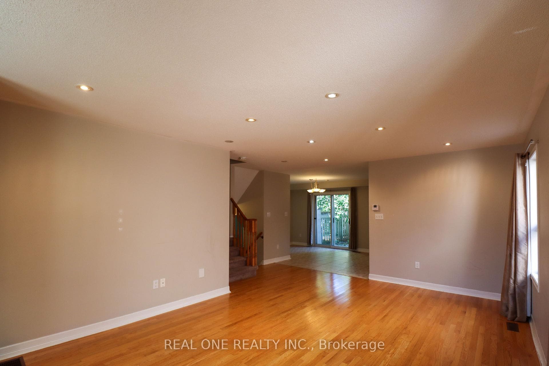 3267 Ridgeleigh Heights photo 5