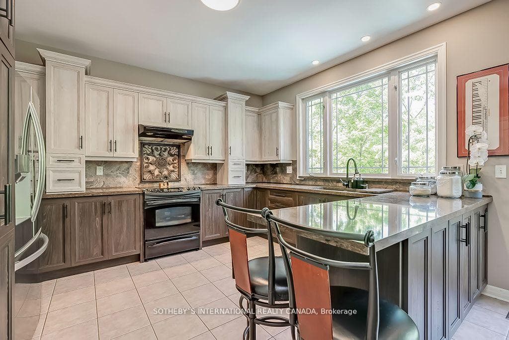 2511 Scotch Pine Drive photo 12