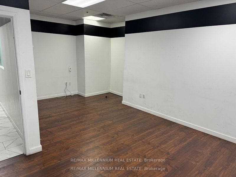 1315 Derry Road Unit 2 photo 2