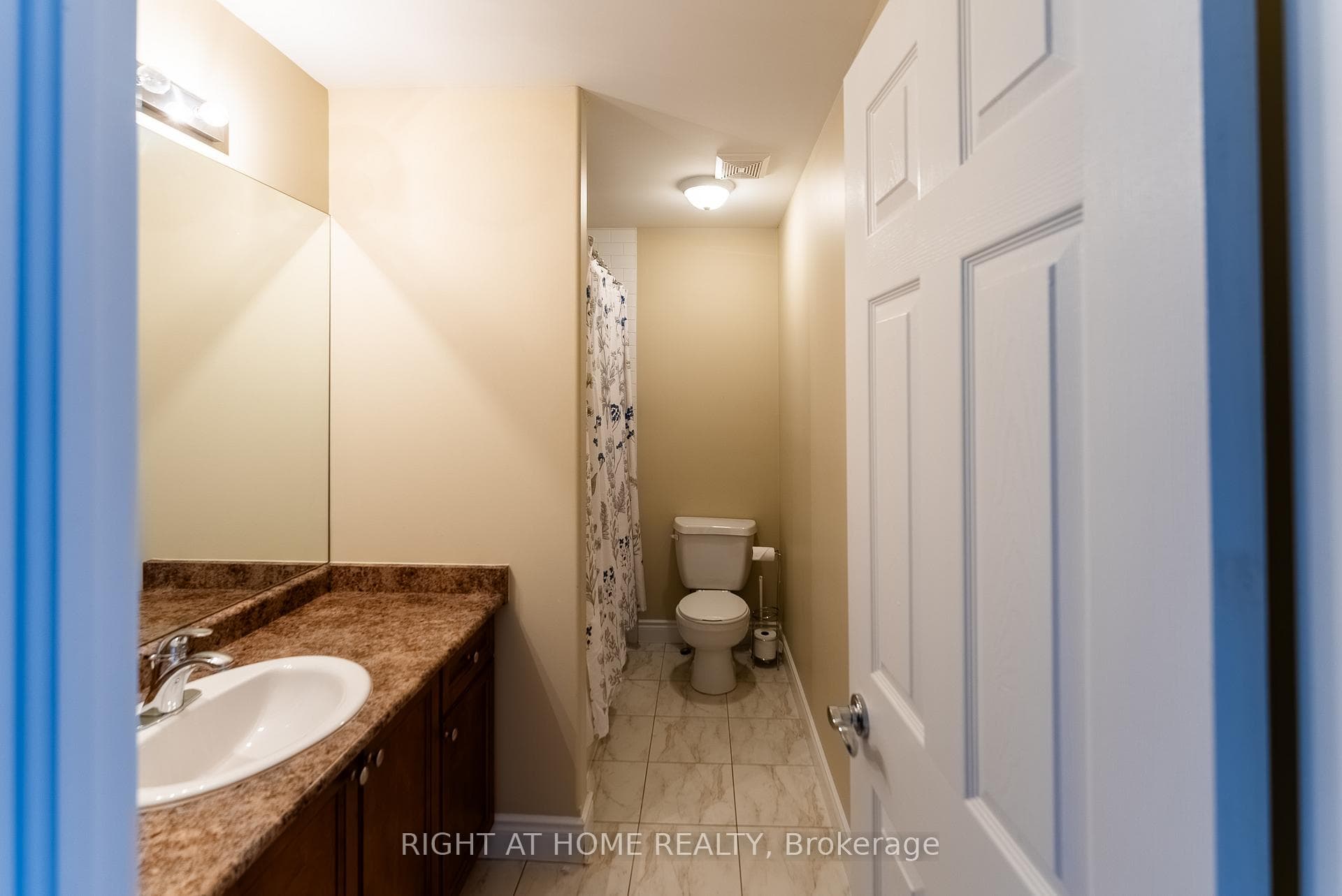 4 pcs bathroom on a second floor