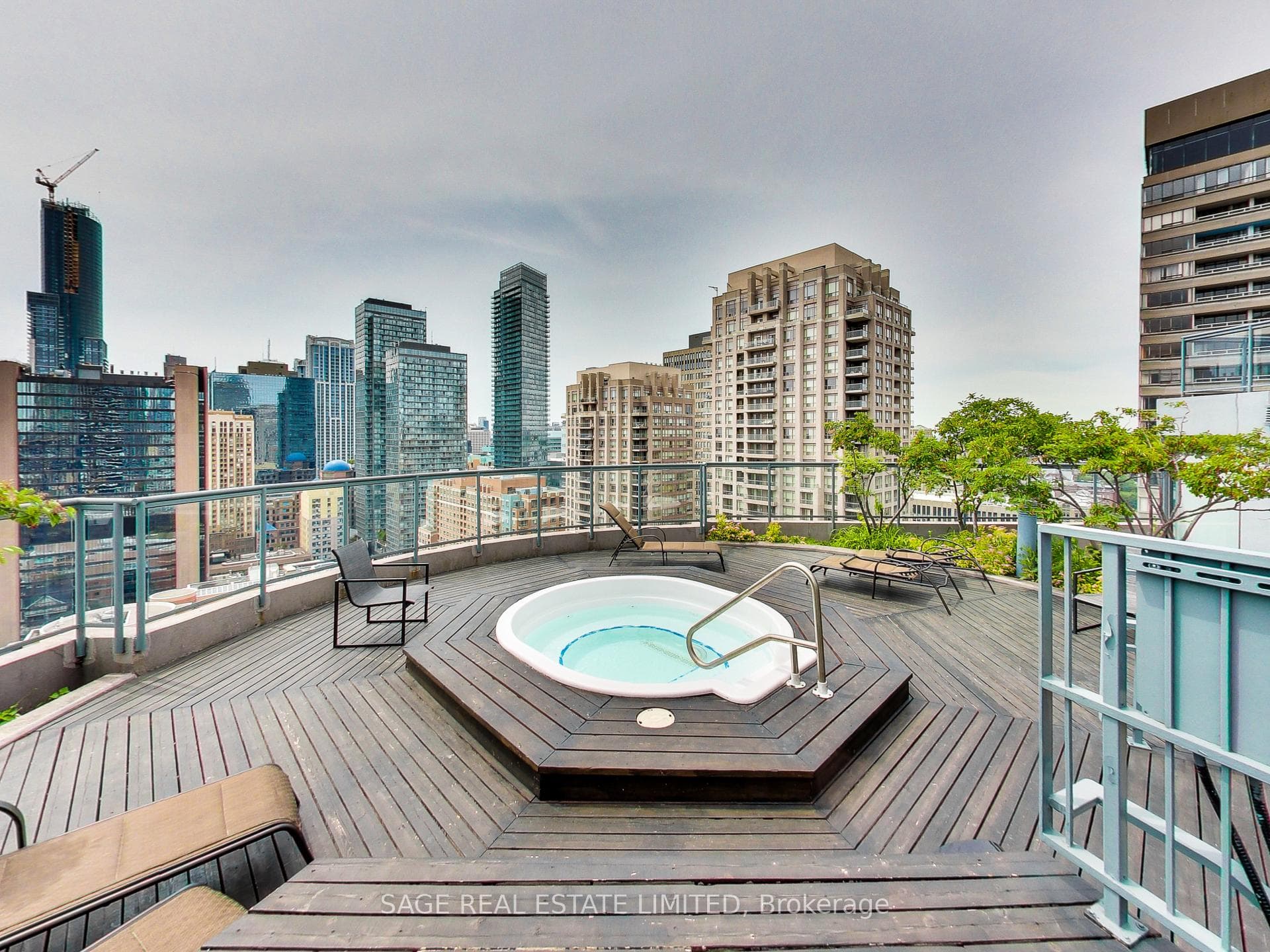 24 Wellesley Street Unit 714 photo 18