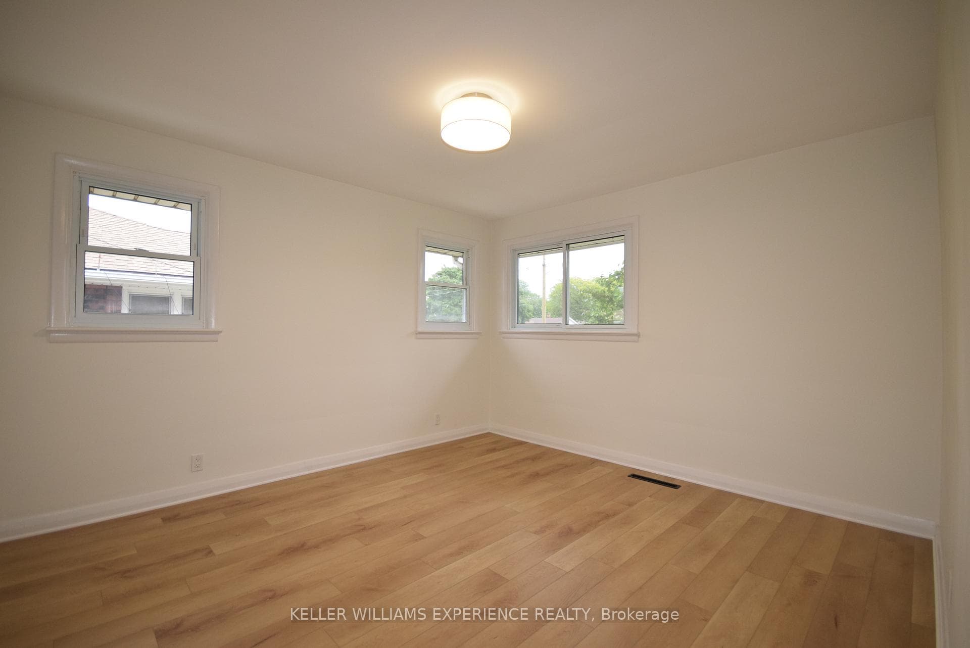 59 Wiltshire Drive photo 25
