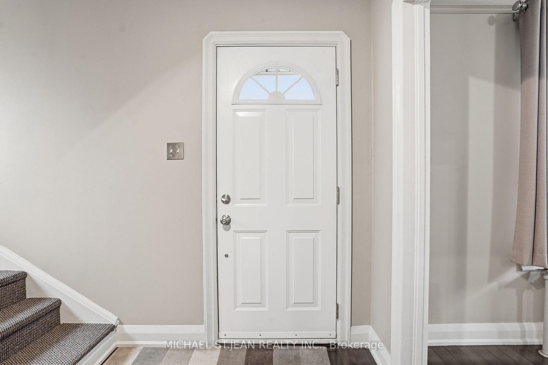 210 Vine Street photo 6