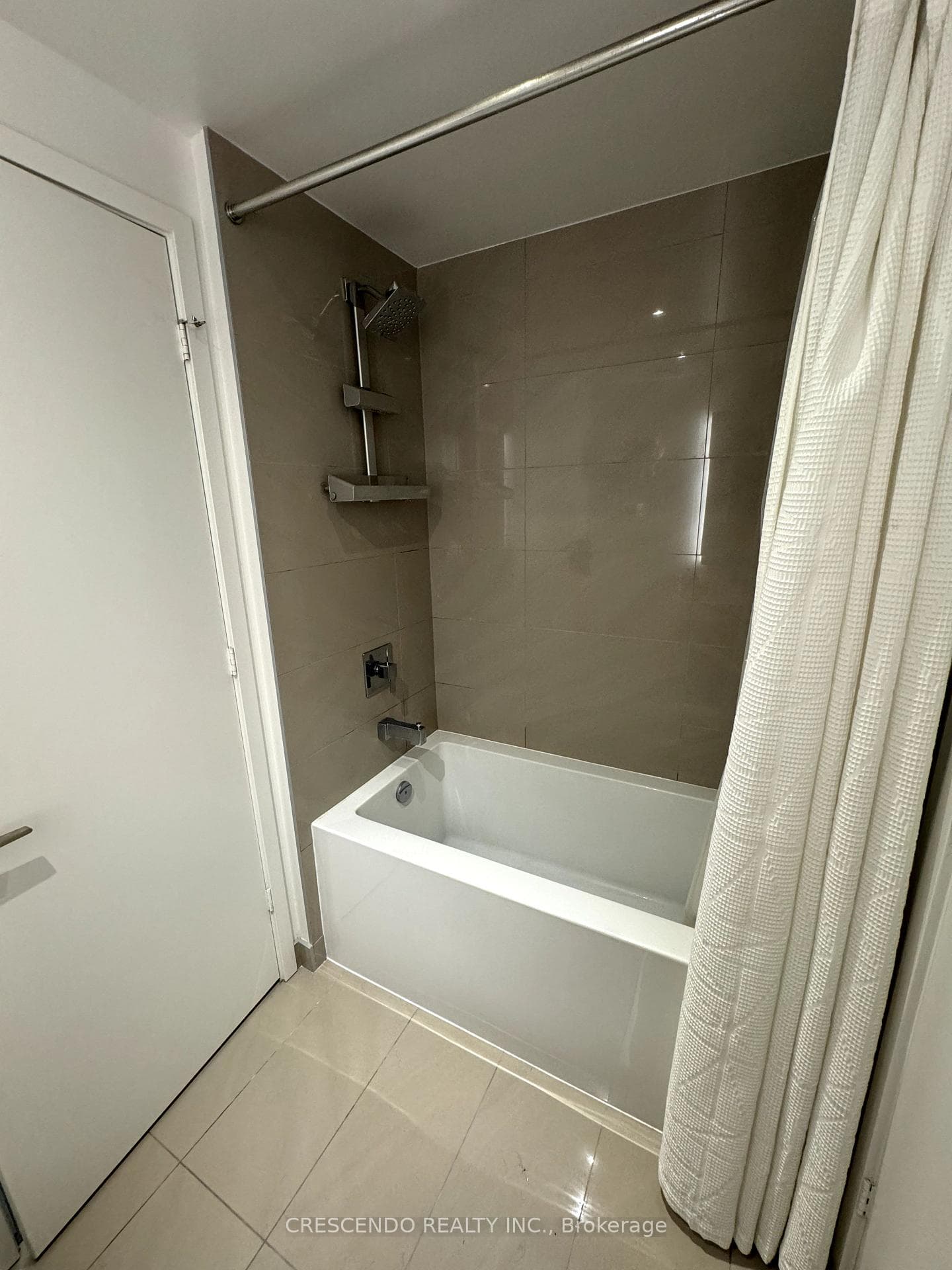 1 Yorkville Avenue Unit 3307 photo 10