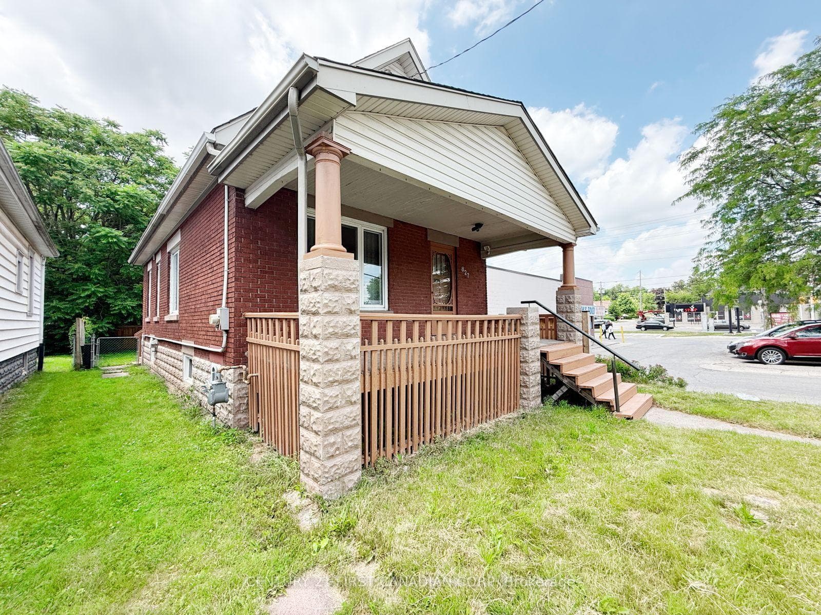 827 Quebec Street photo 2