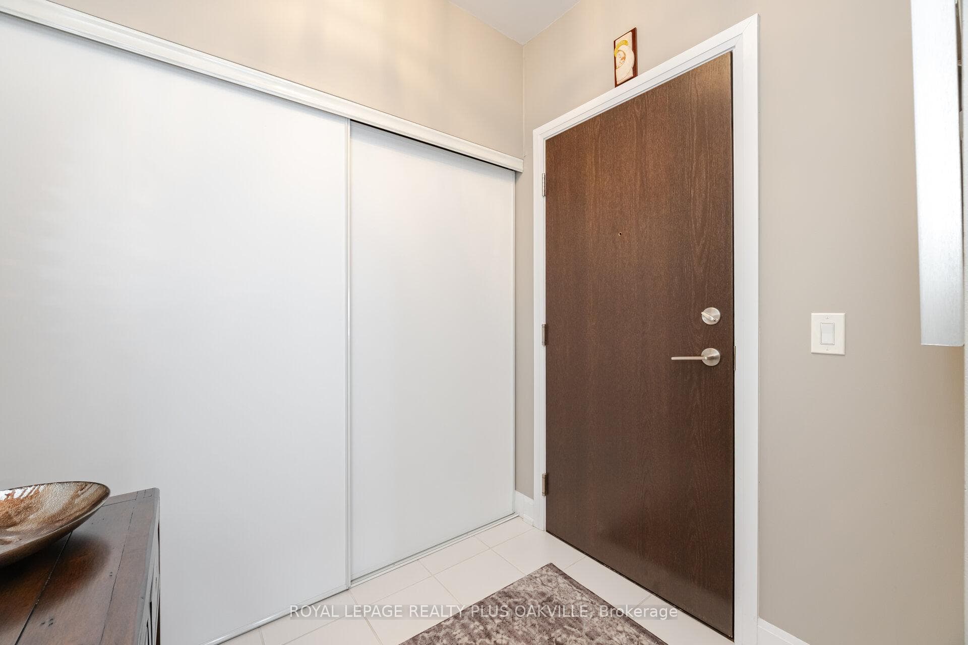 216 Oak Park Boulevard Unit 325 photo 7
