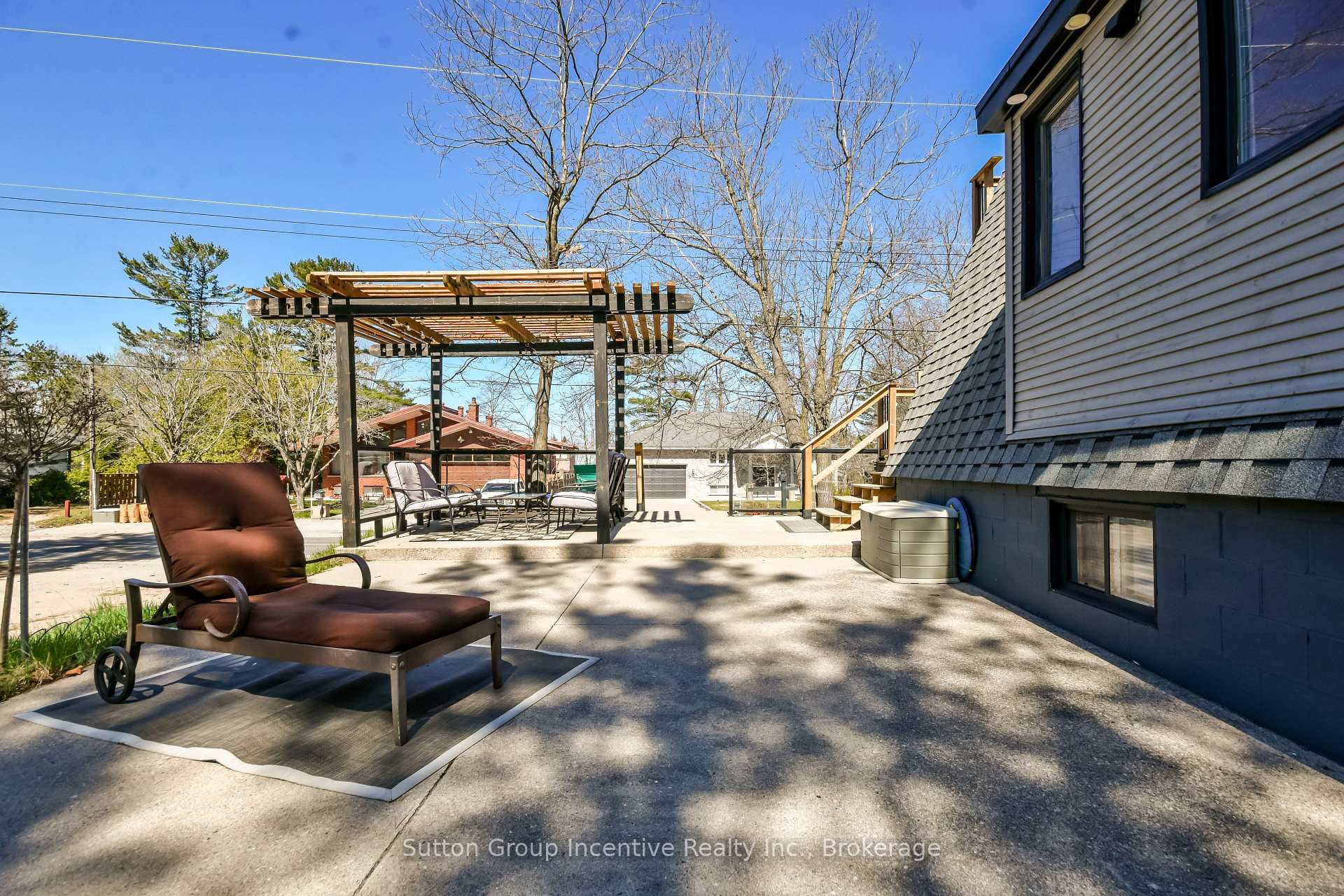 Beach House - Upper Patio
