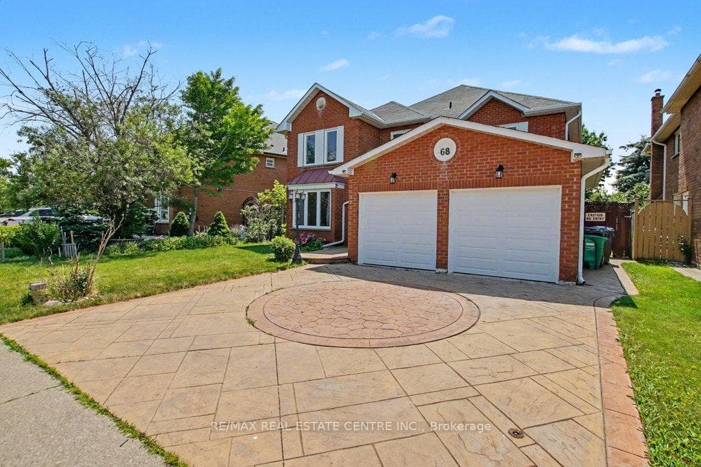 68 Moorehead Crescent photo 47