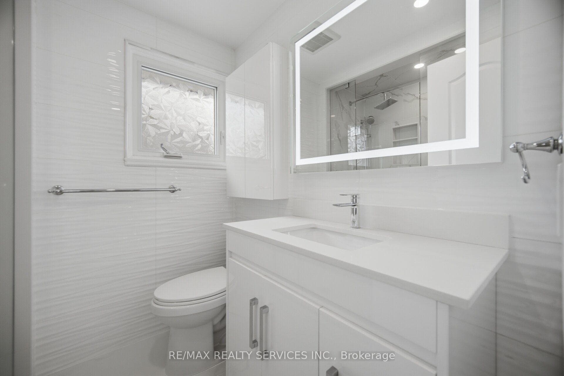 10 Tullamore Road photo 23
