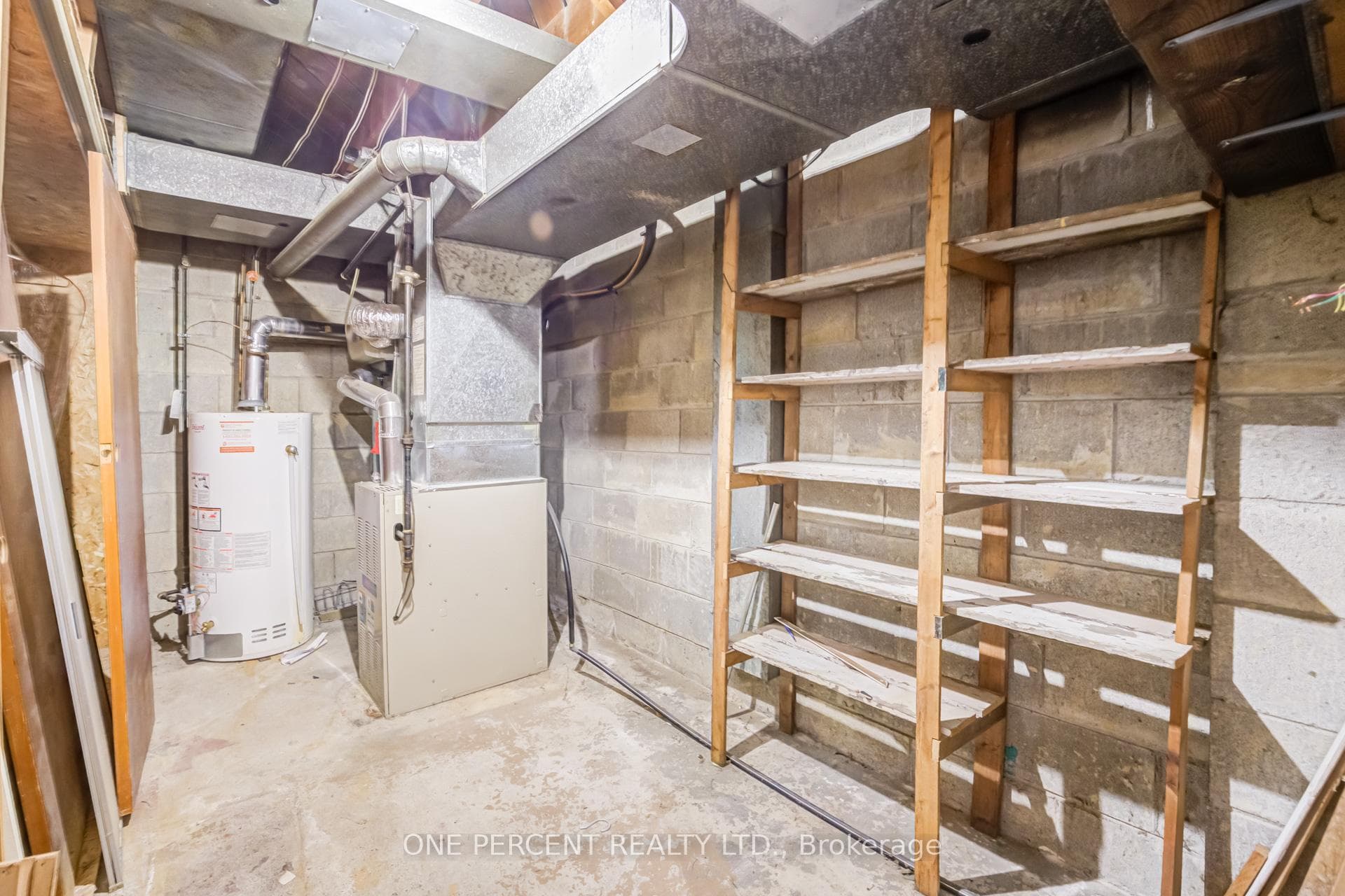 8 Wonderland Drive photo 36