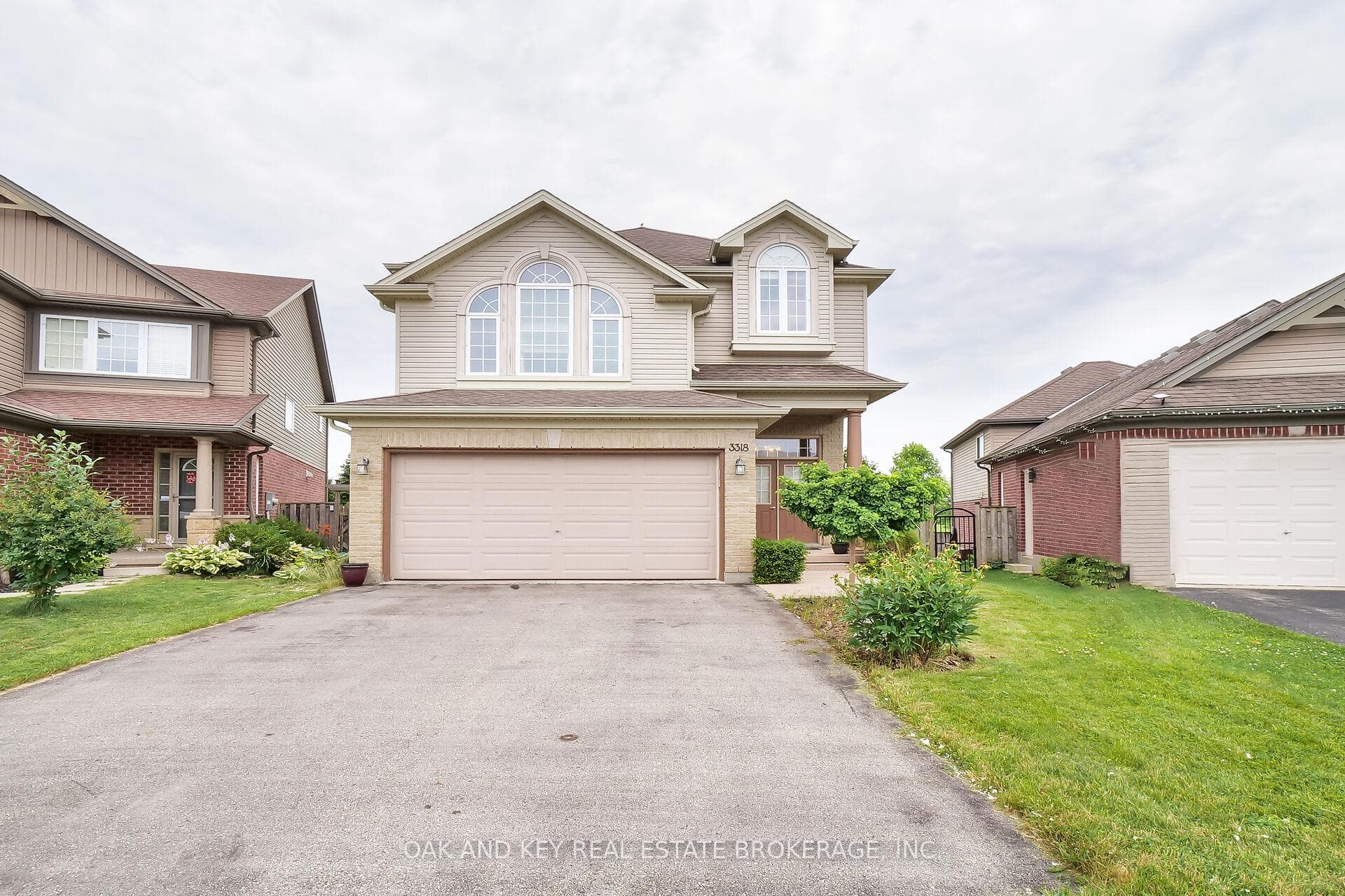 3318 Georgeheriot Lane photo 1