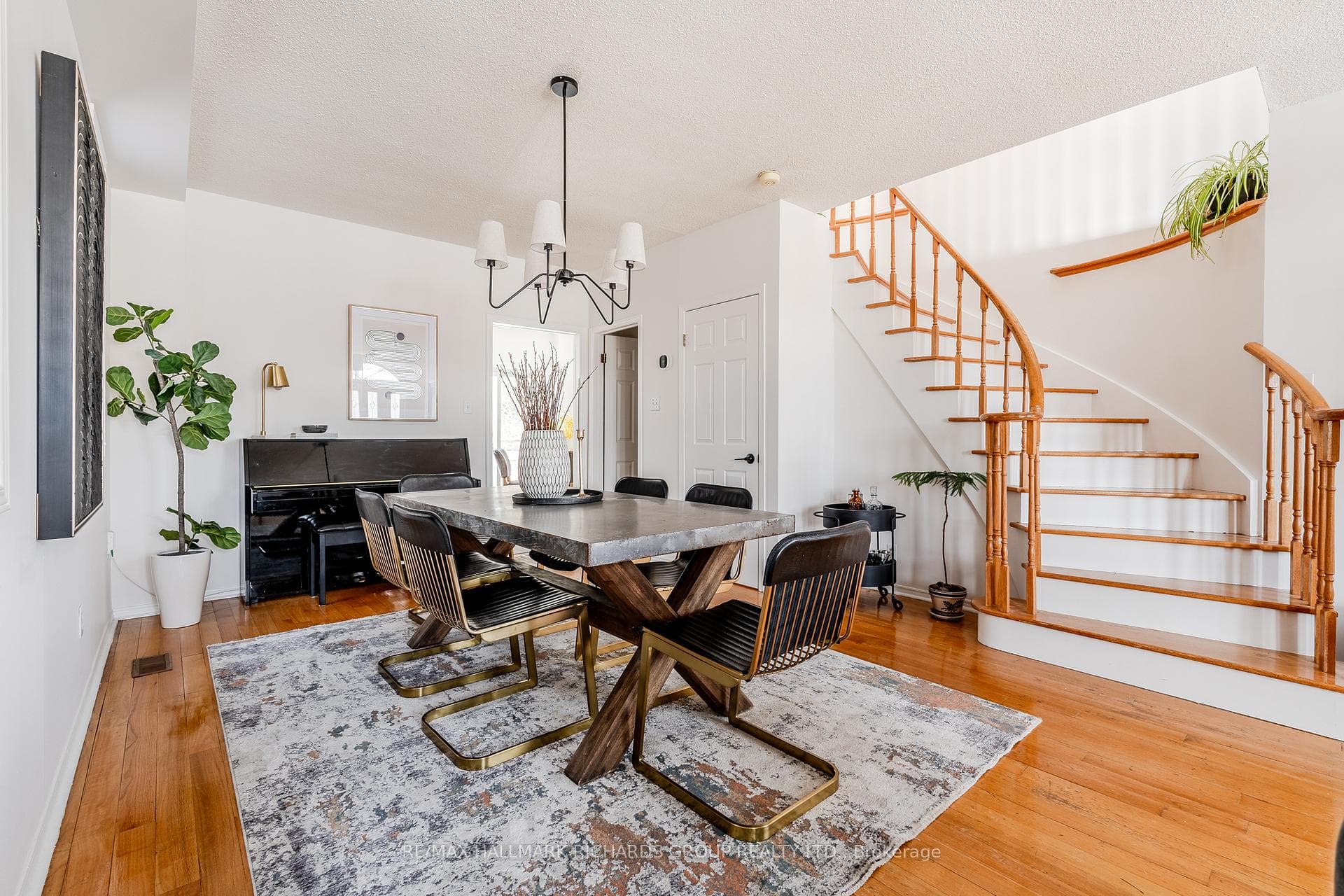 84 Glenside Avenue photo 5