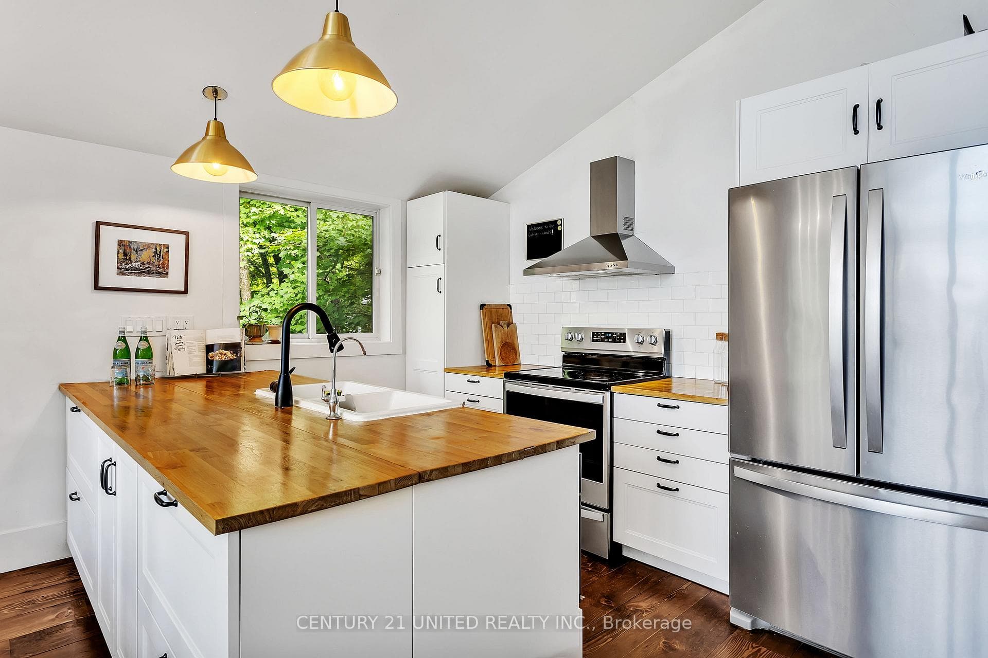 383 Philrick Drive photo 8