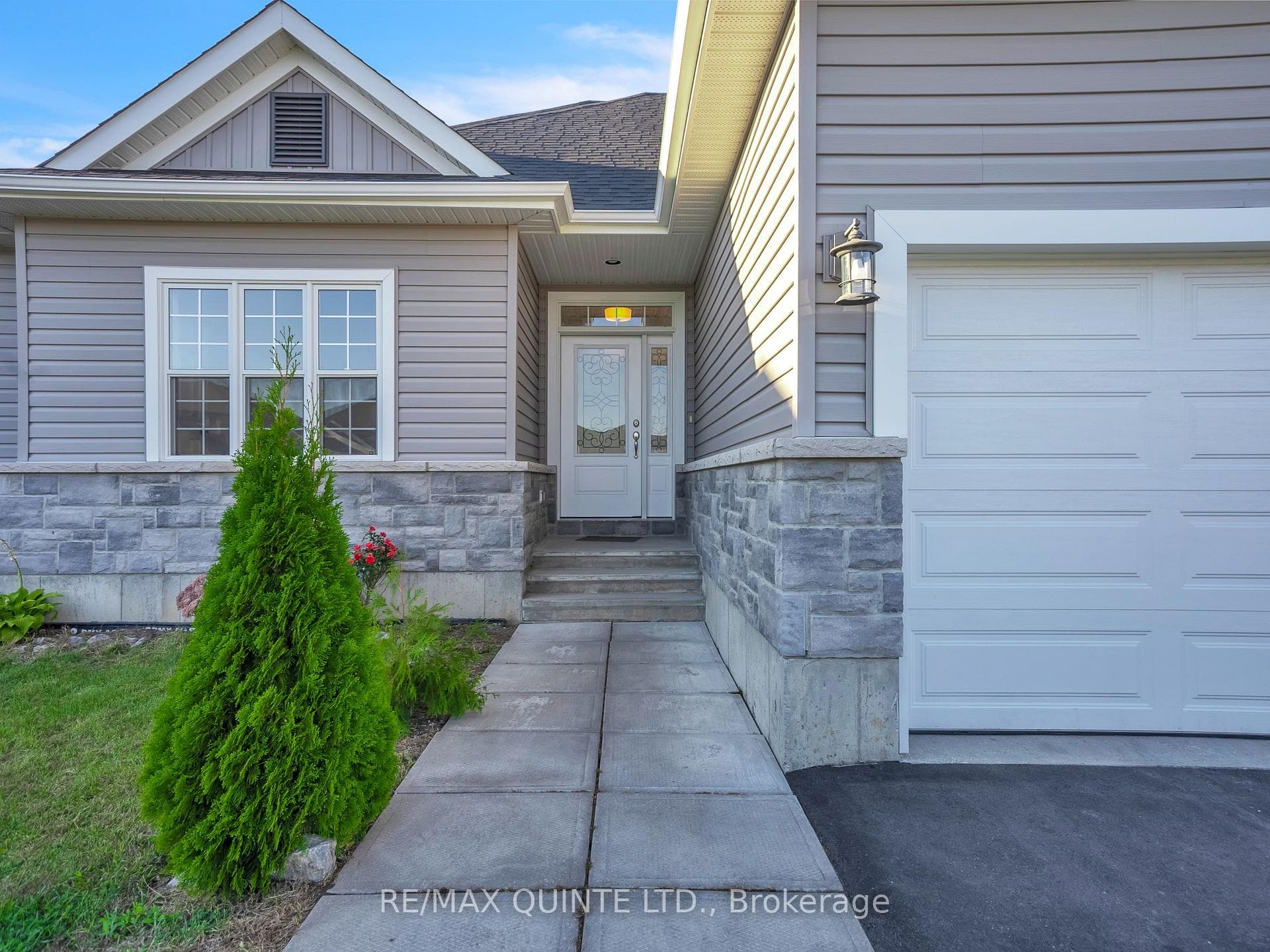 32 Redwood Drive photo 4