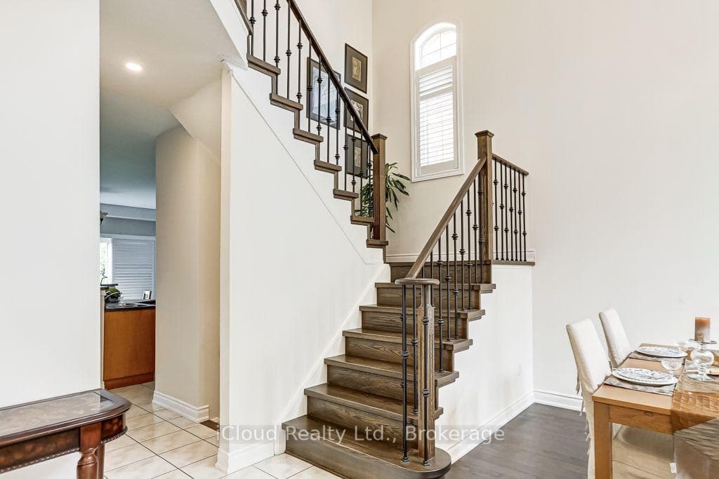 40 Ralph Chalmers Avenue photo 17