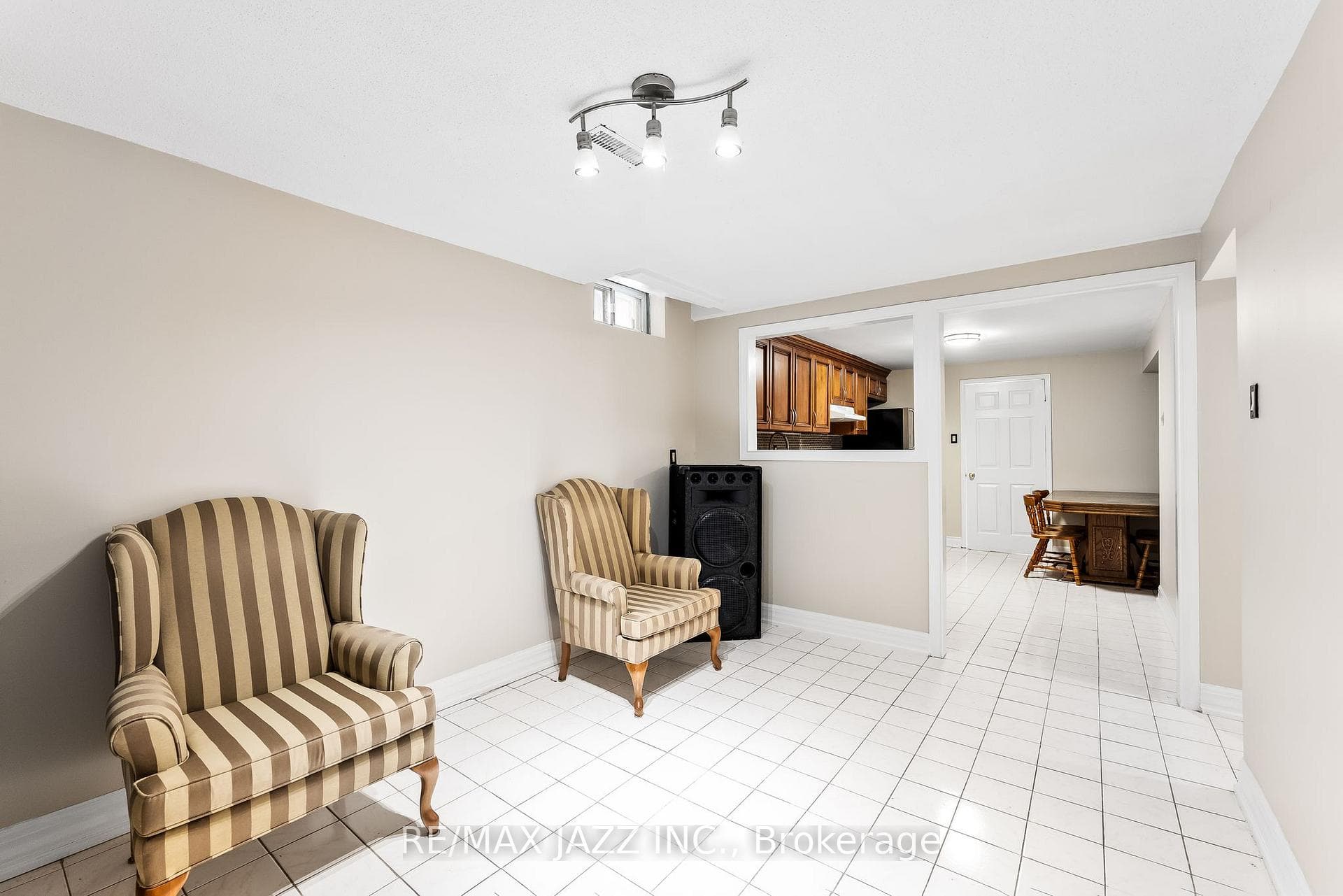 53 Coxworth Avenue photo 37