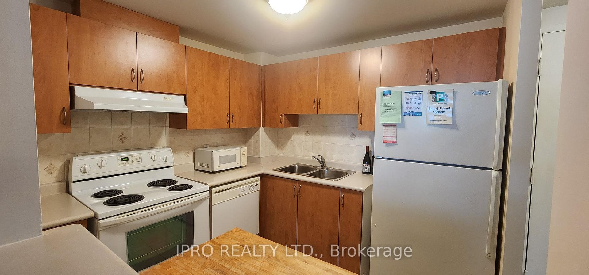 6720 Glen Erin Drive Unit 212 photo 6