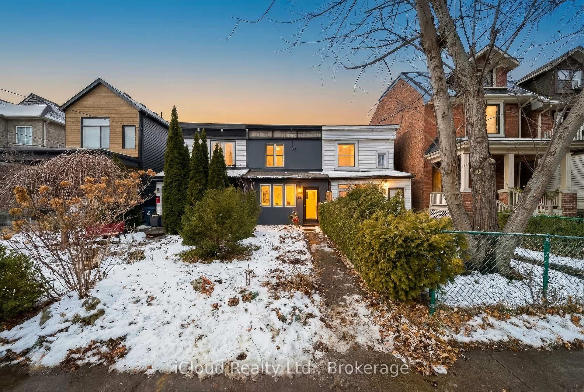 56 Arundel Avenue photo 1