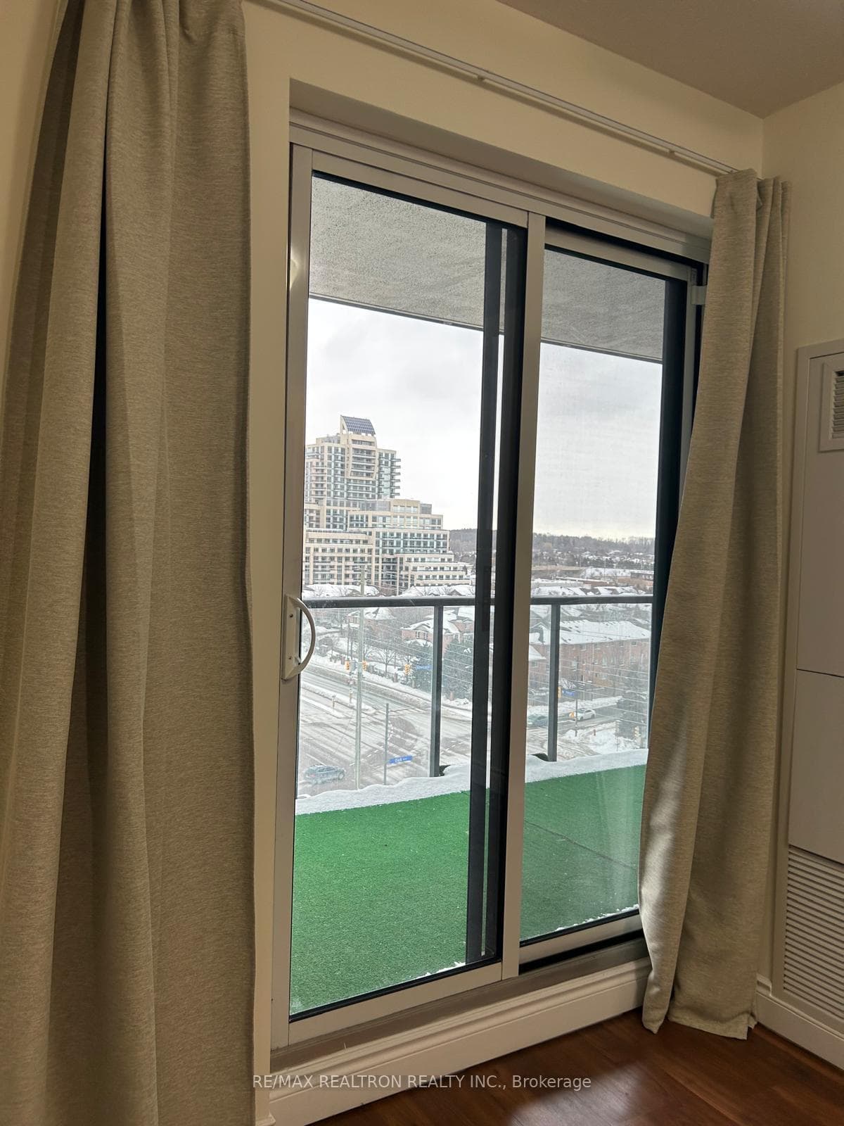 9090 Yonge Street Unit 903 photo 30