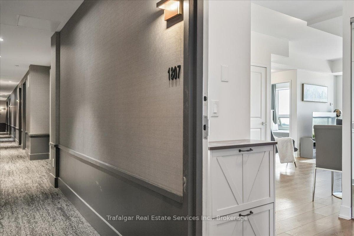 297 Oak Walk Drive Unit 1807 photo 3