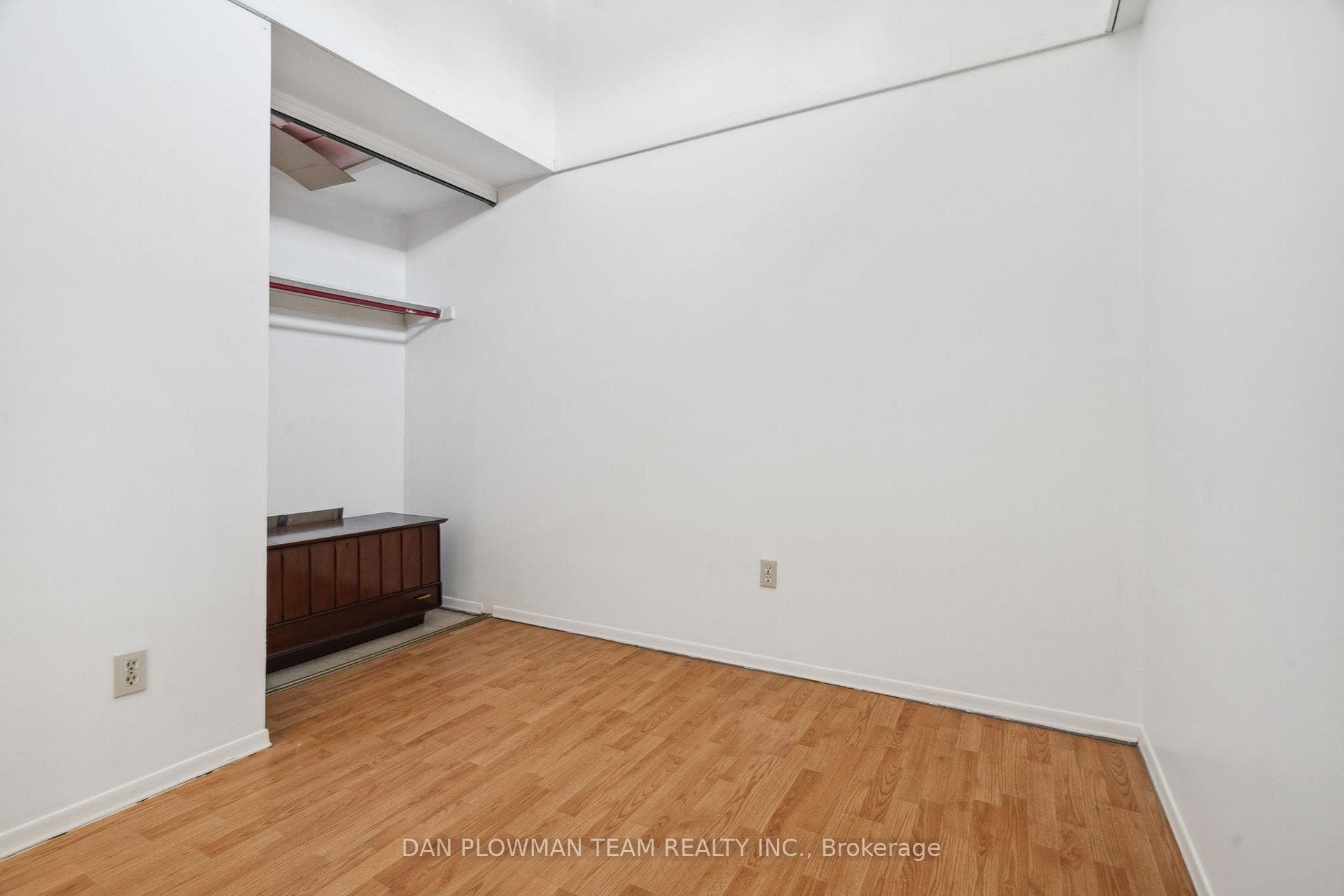 120 Nonquon Road Unit 131 photo 8