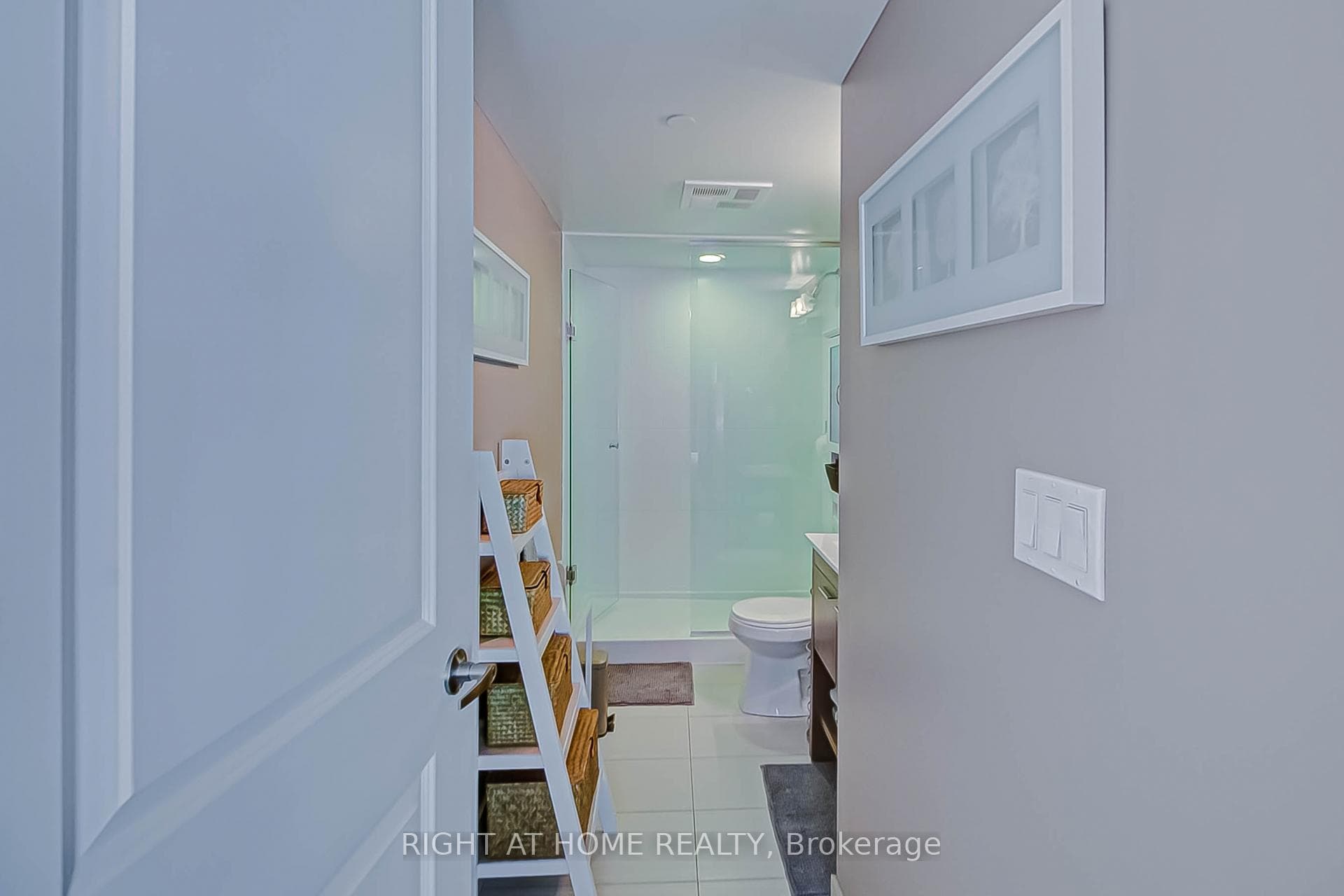 80 Esther Lorrie Drive Unit 319 photo 17
