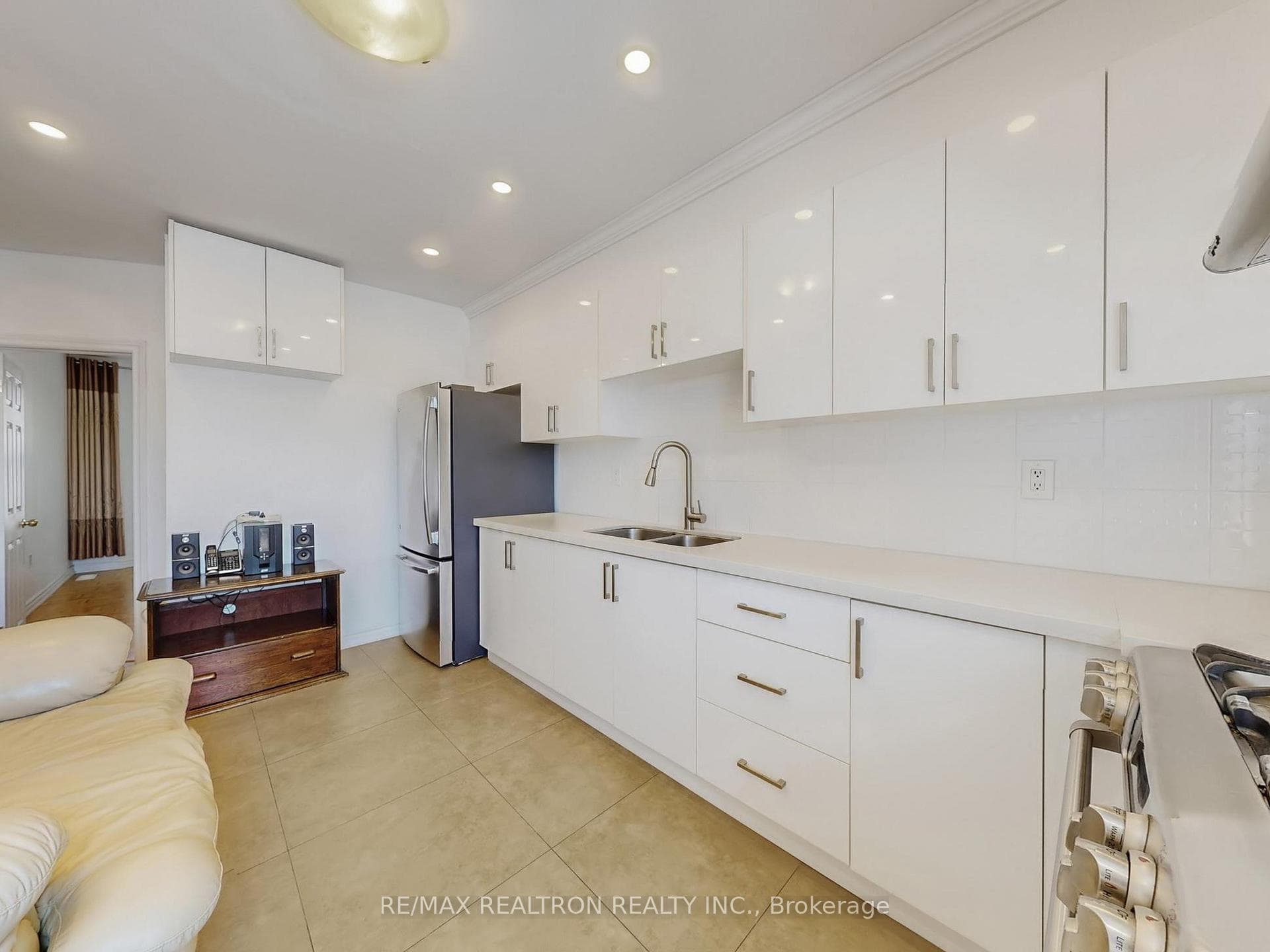 54 Grace Street photo 17