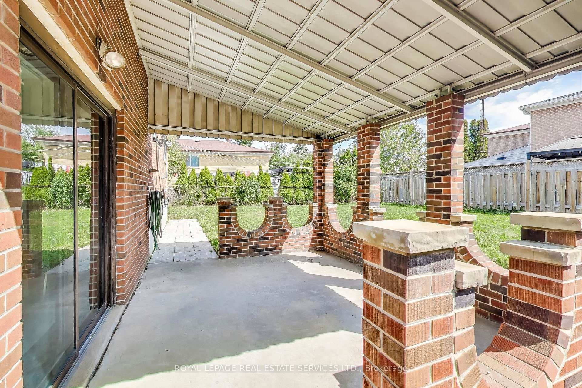 251 Driftwood Avenue photo 30