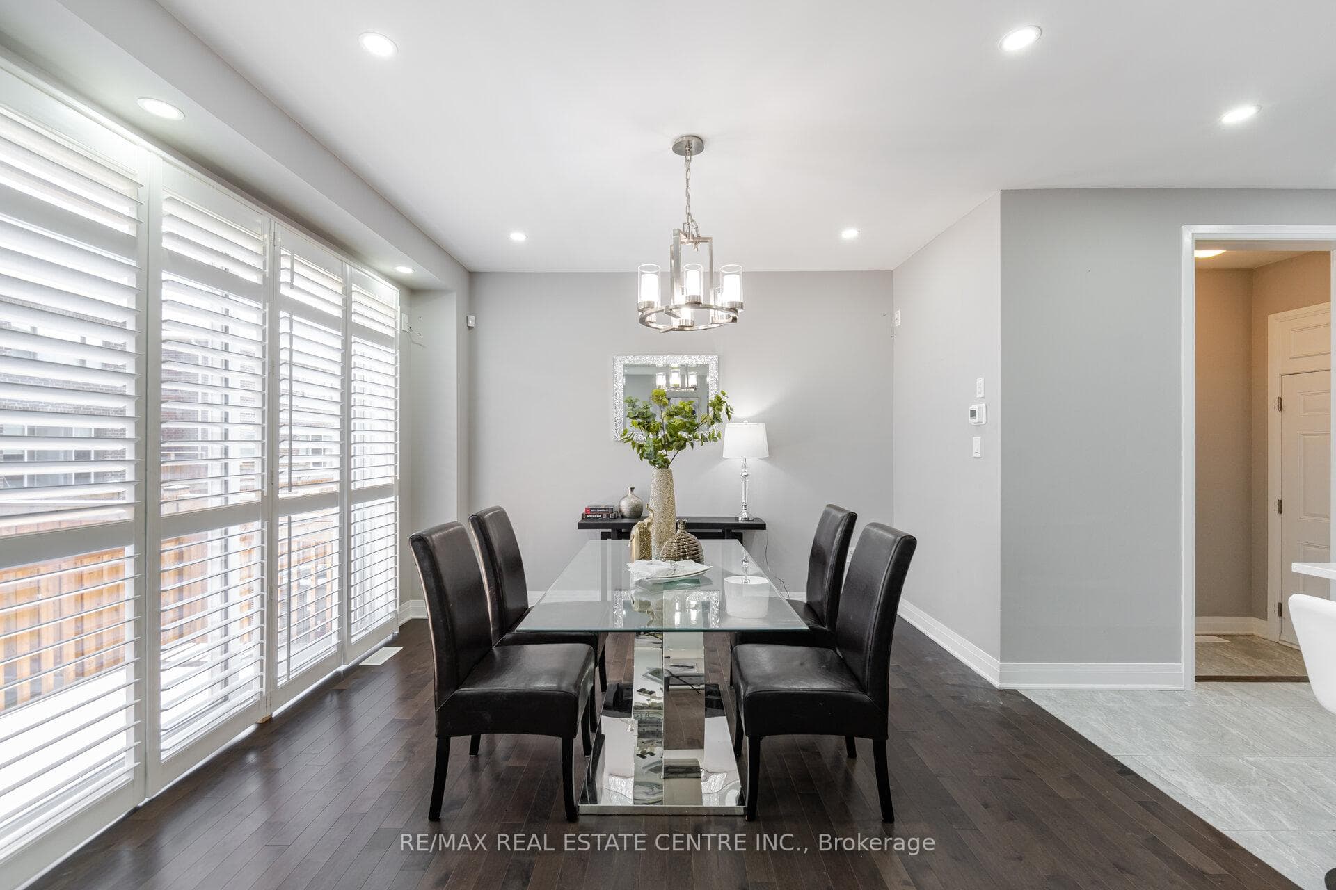 550 Kennedy Circle photo 8