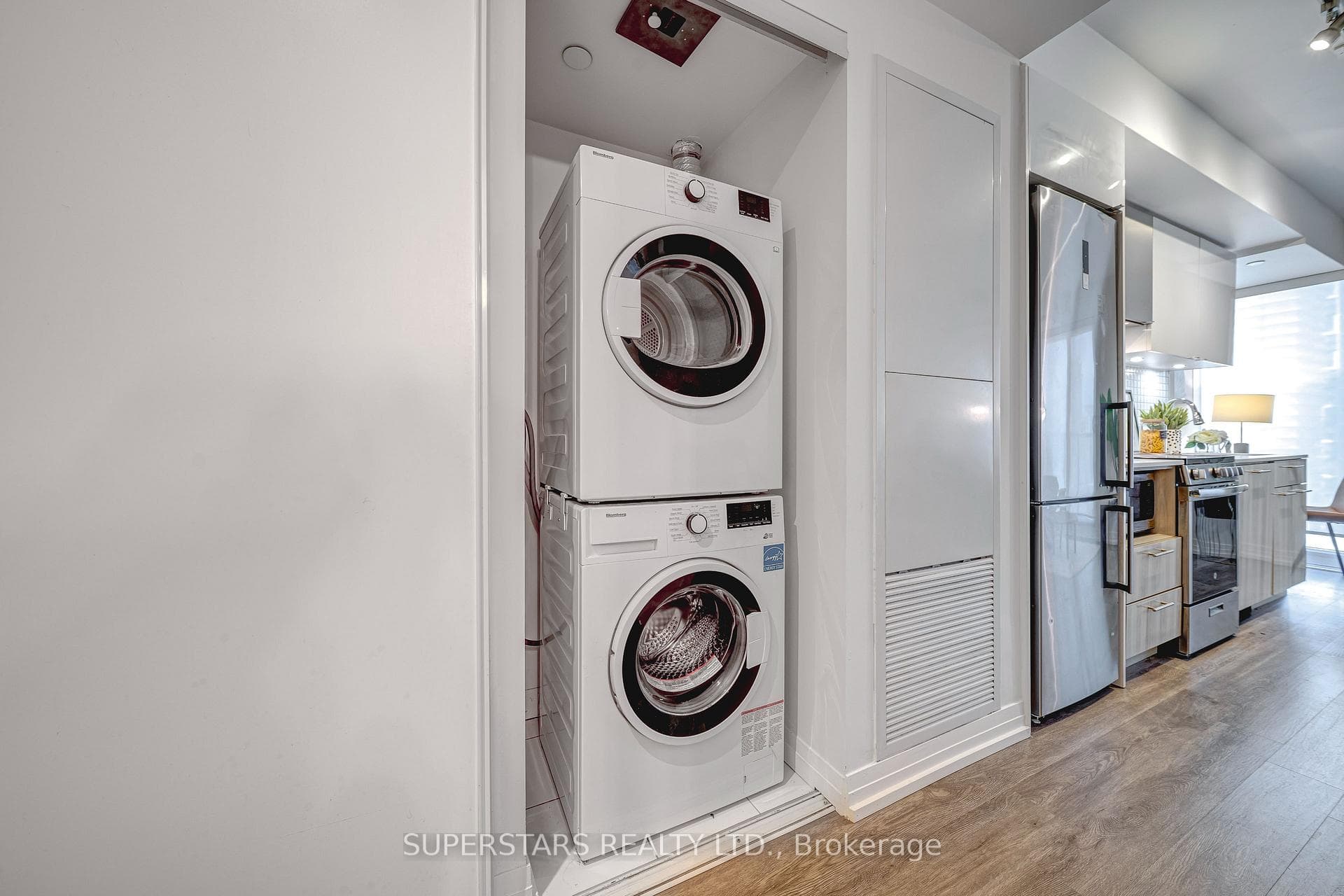251 Jarvis Street Unit 2507 photo 13