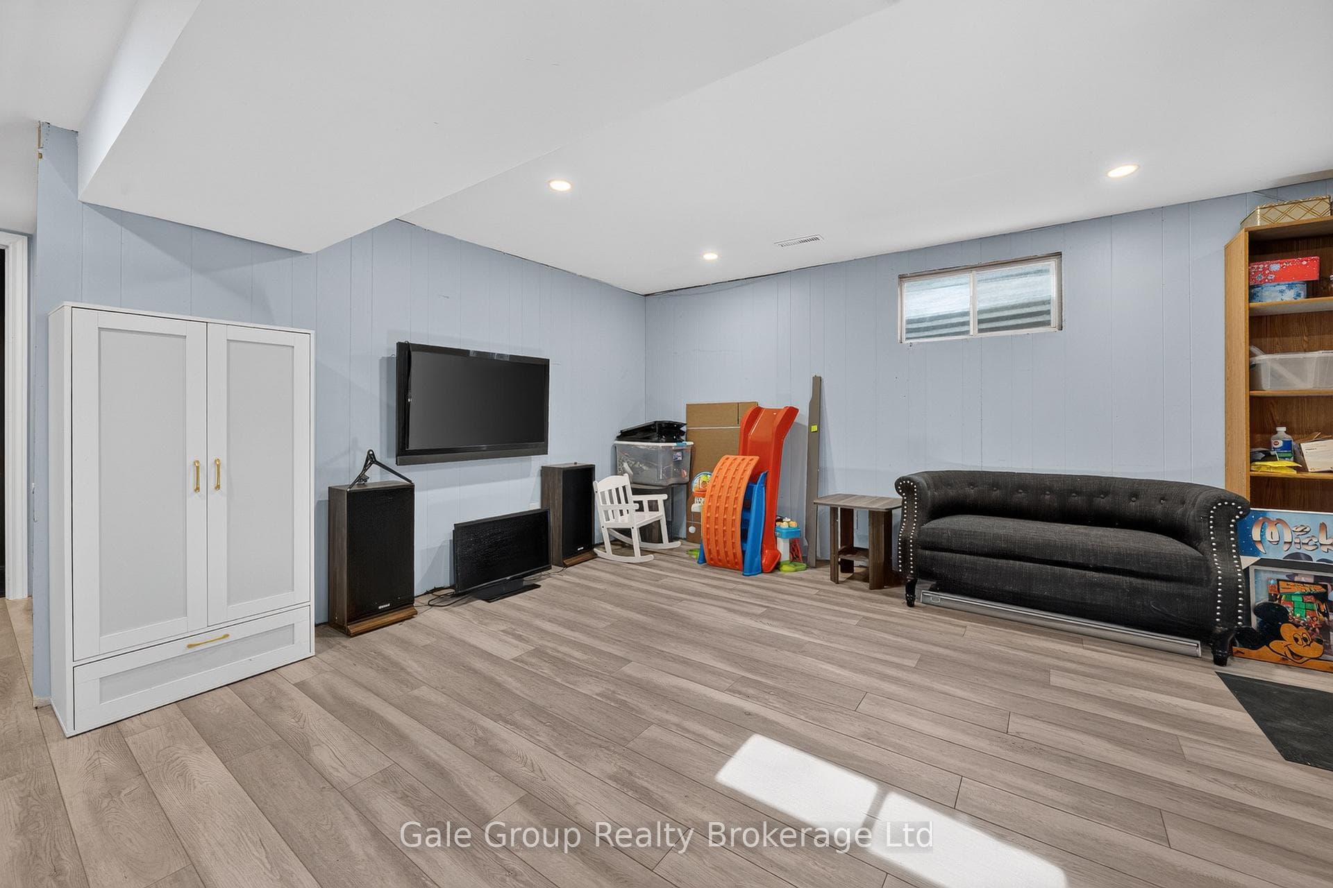 925 Sunset Boulevard photo 27