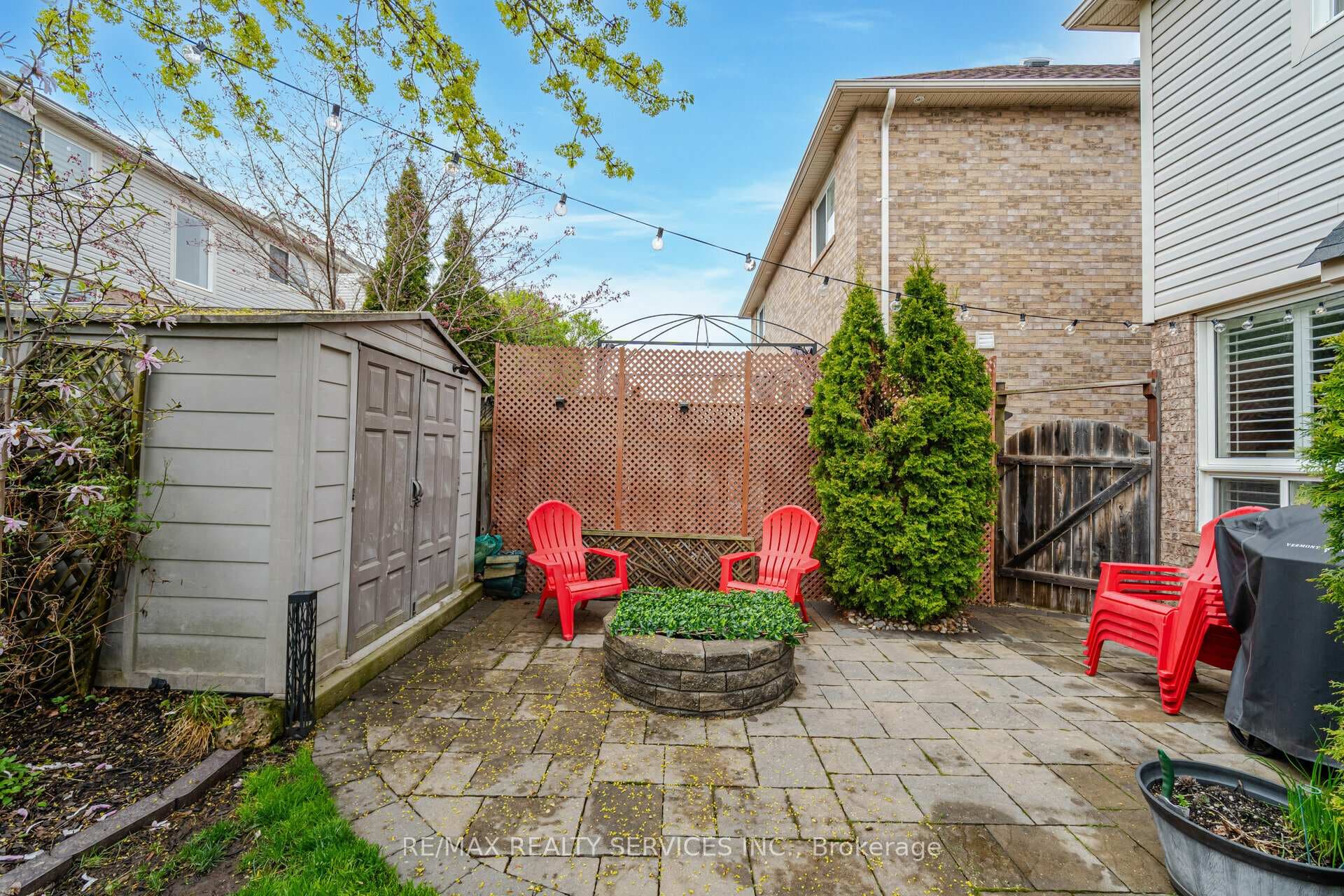 12 Teston Street photo 36