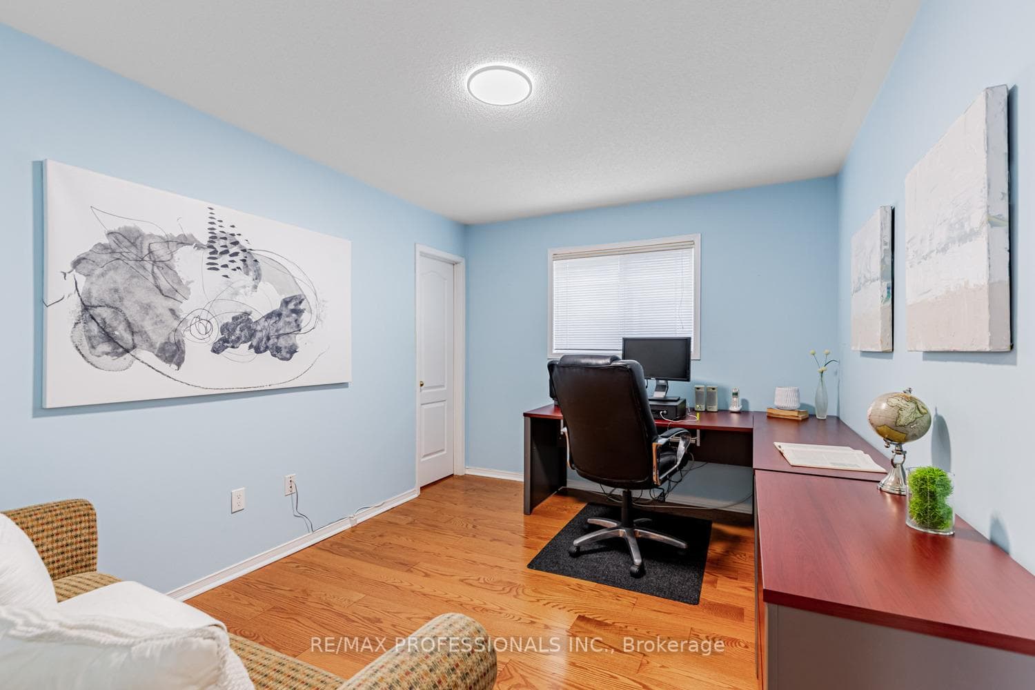 62 Banington Crescent photo 40