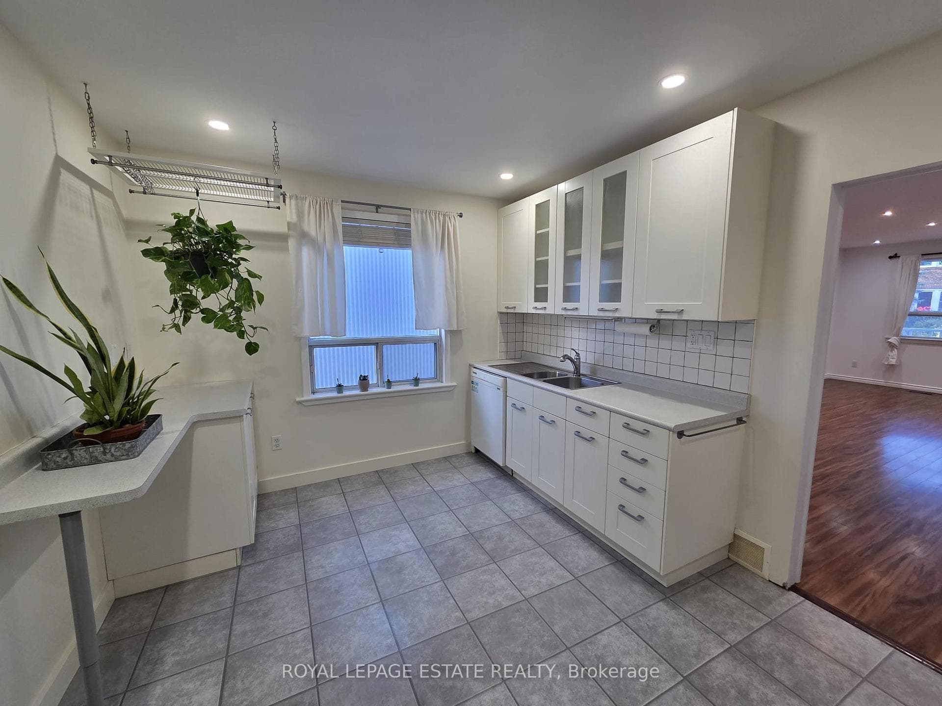 19 Orley Avenue Unit Main photo 11