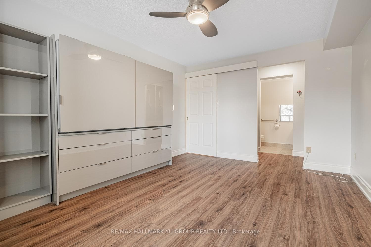 60 Inverlochy Boulevard Unit 509 photo 22