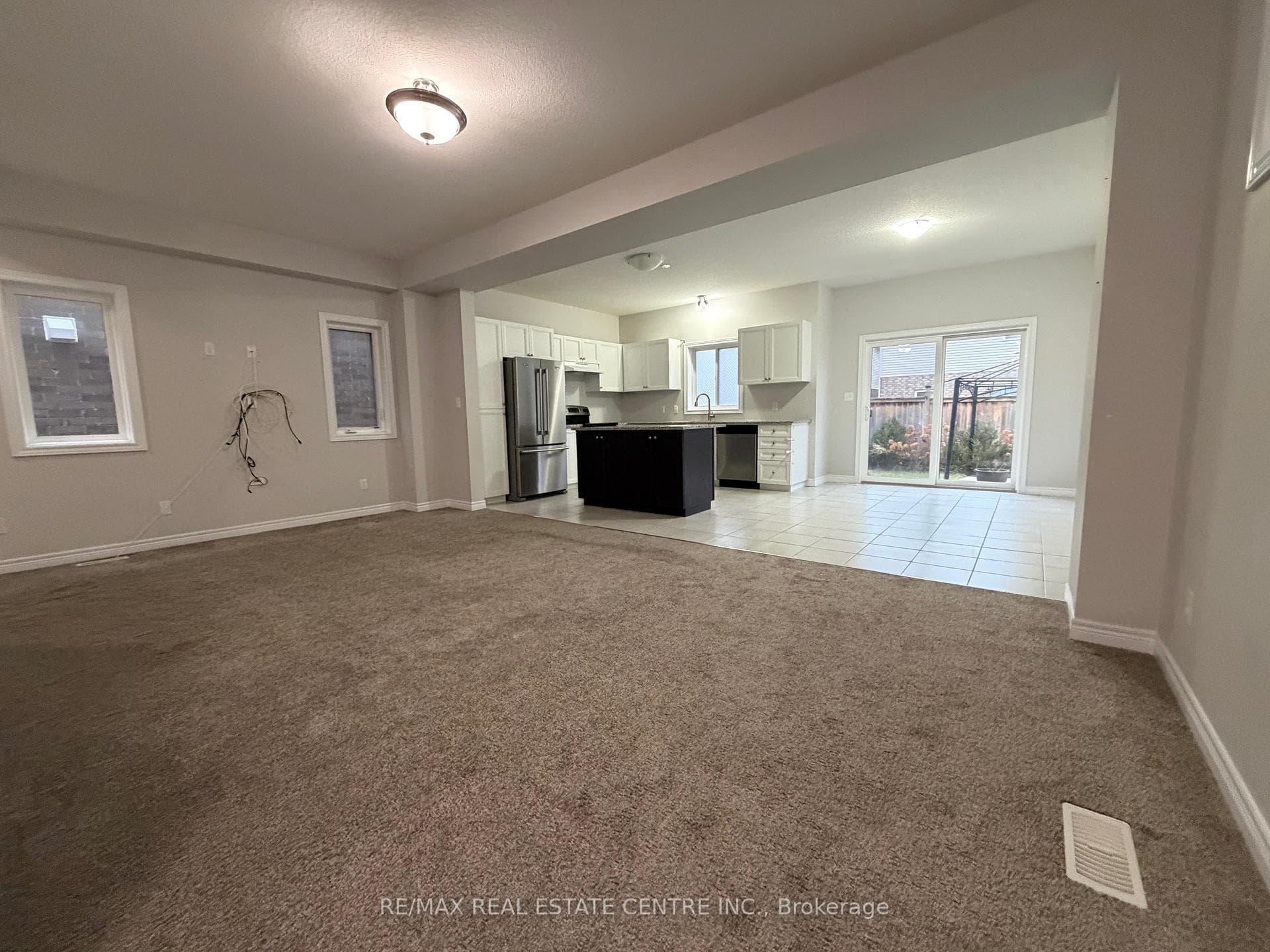 36 Sparrow Avenue photo 6