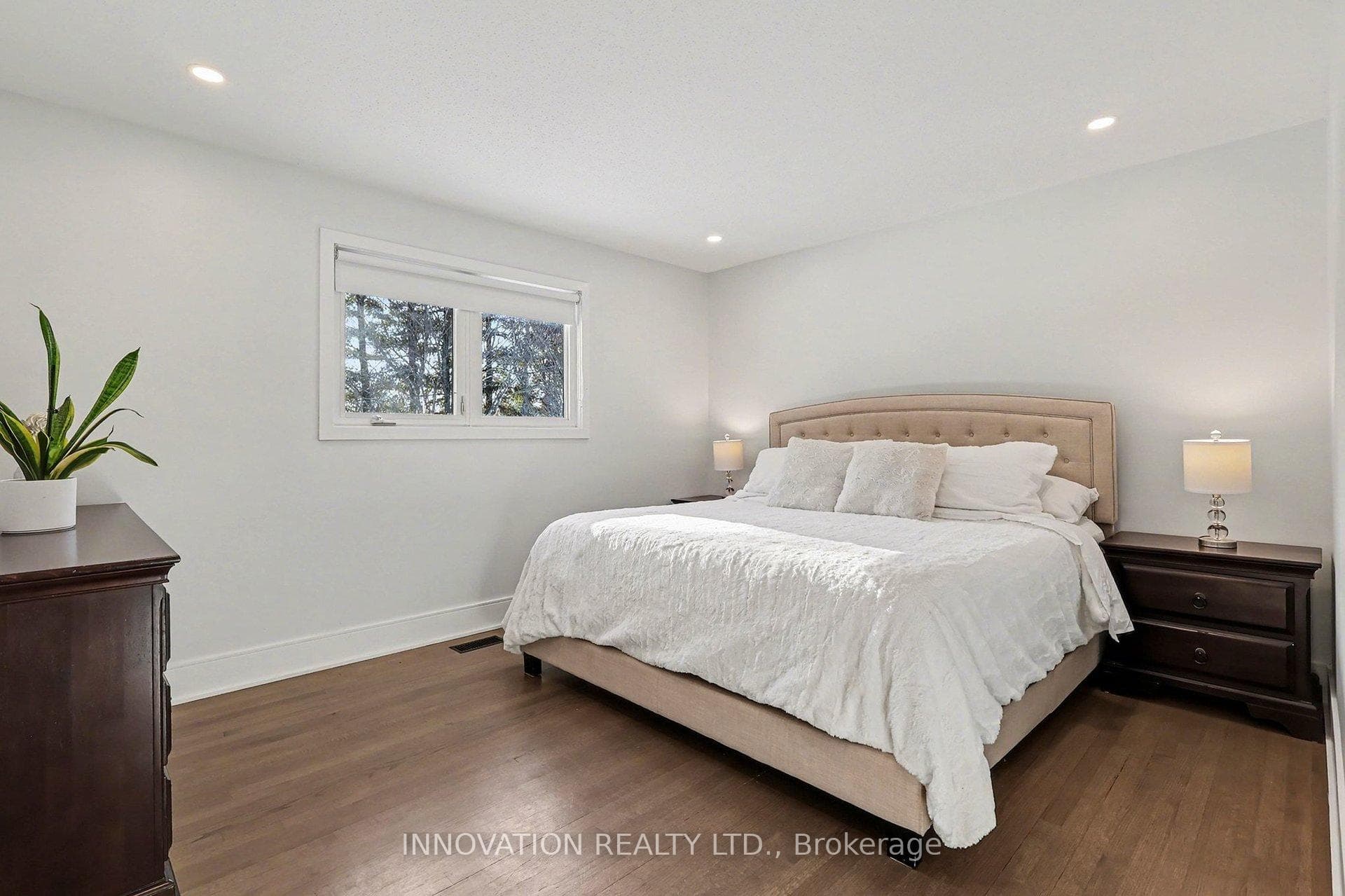 1458 Rhea Place photo 10