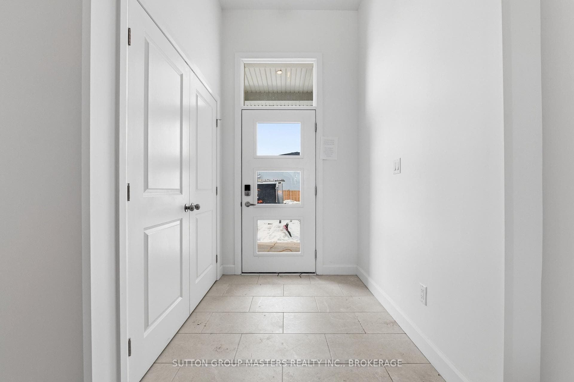 255 Pratt Drive photo 3