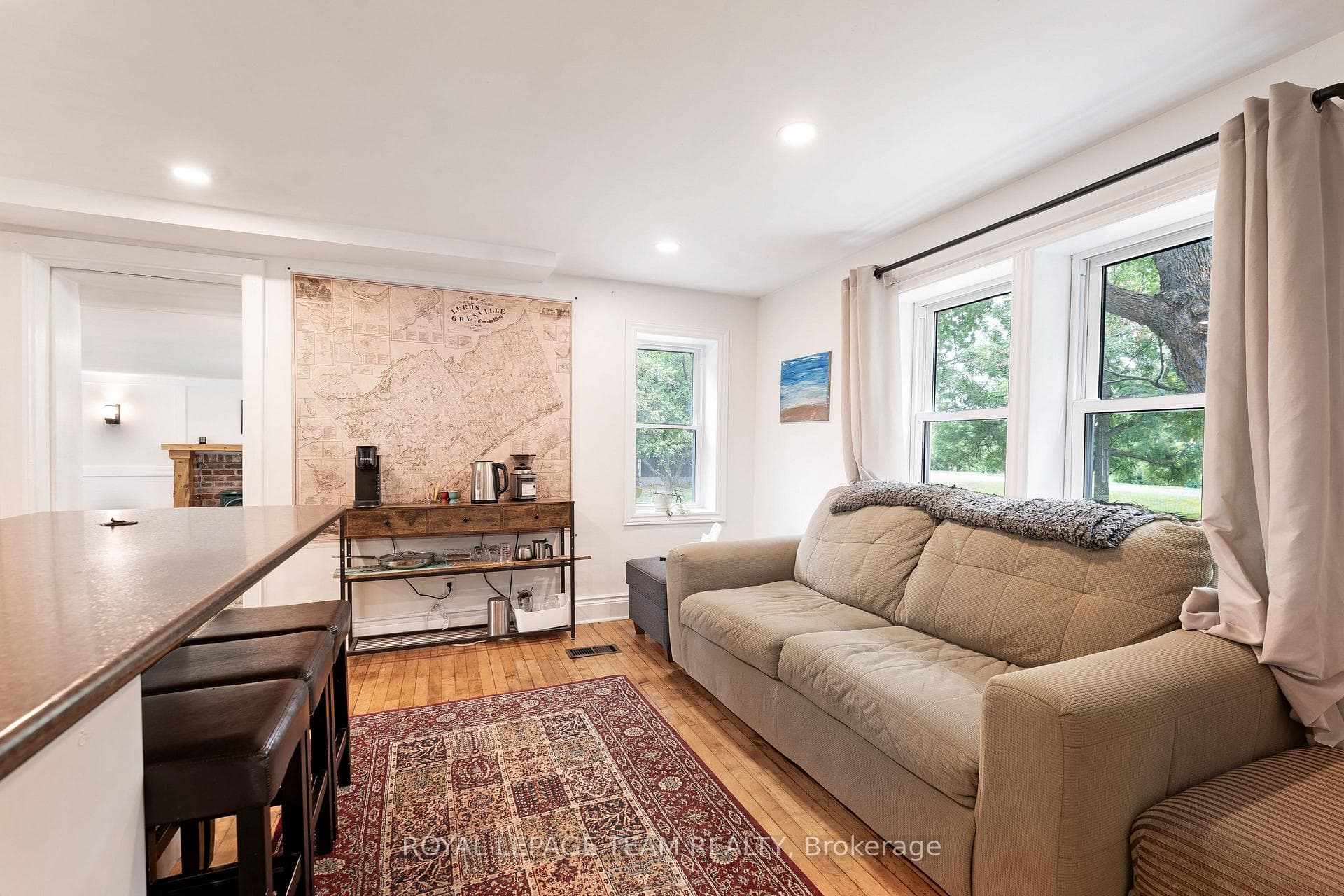 715 River Road photo 11