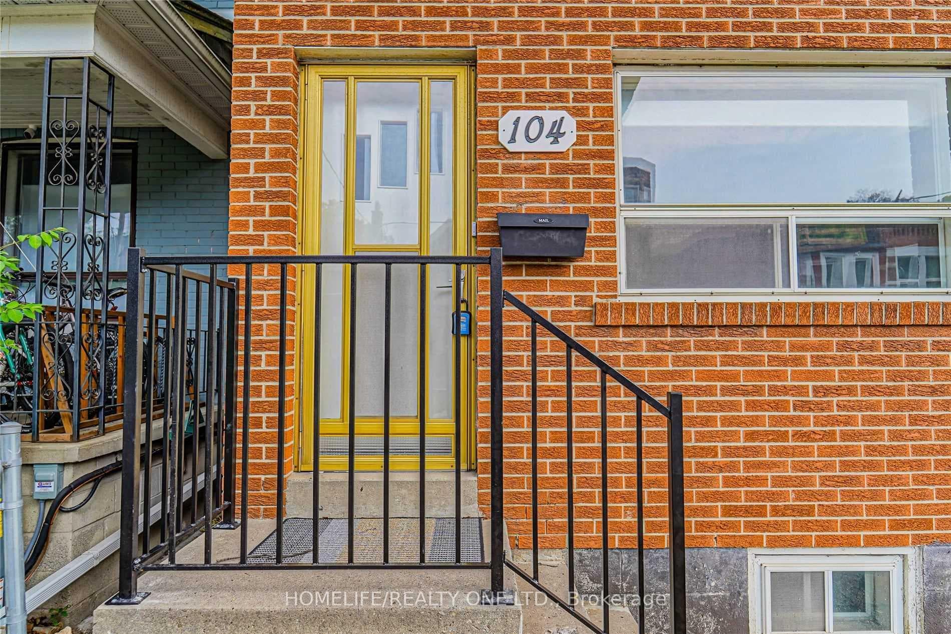 104 Benson Avenue Unit Upper photo 3