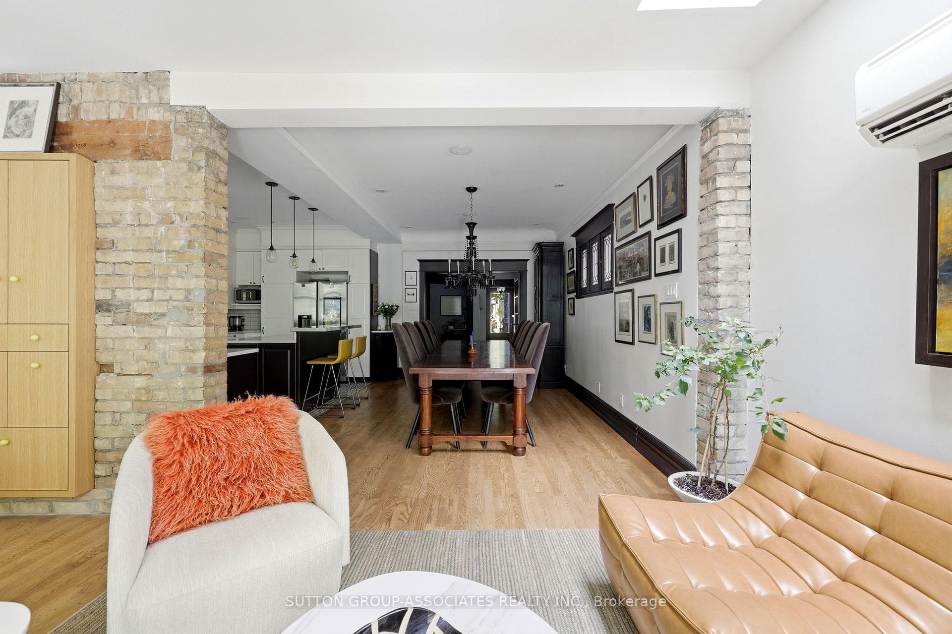 33 Albany Avenue photo 18