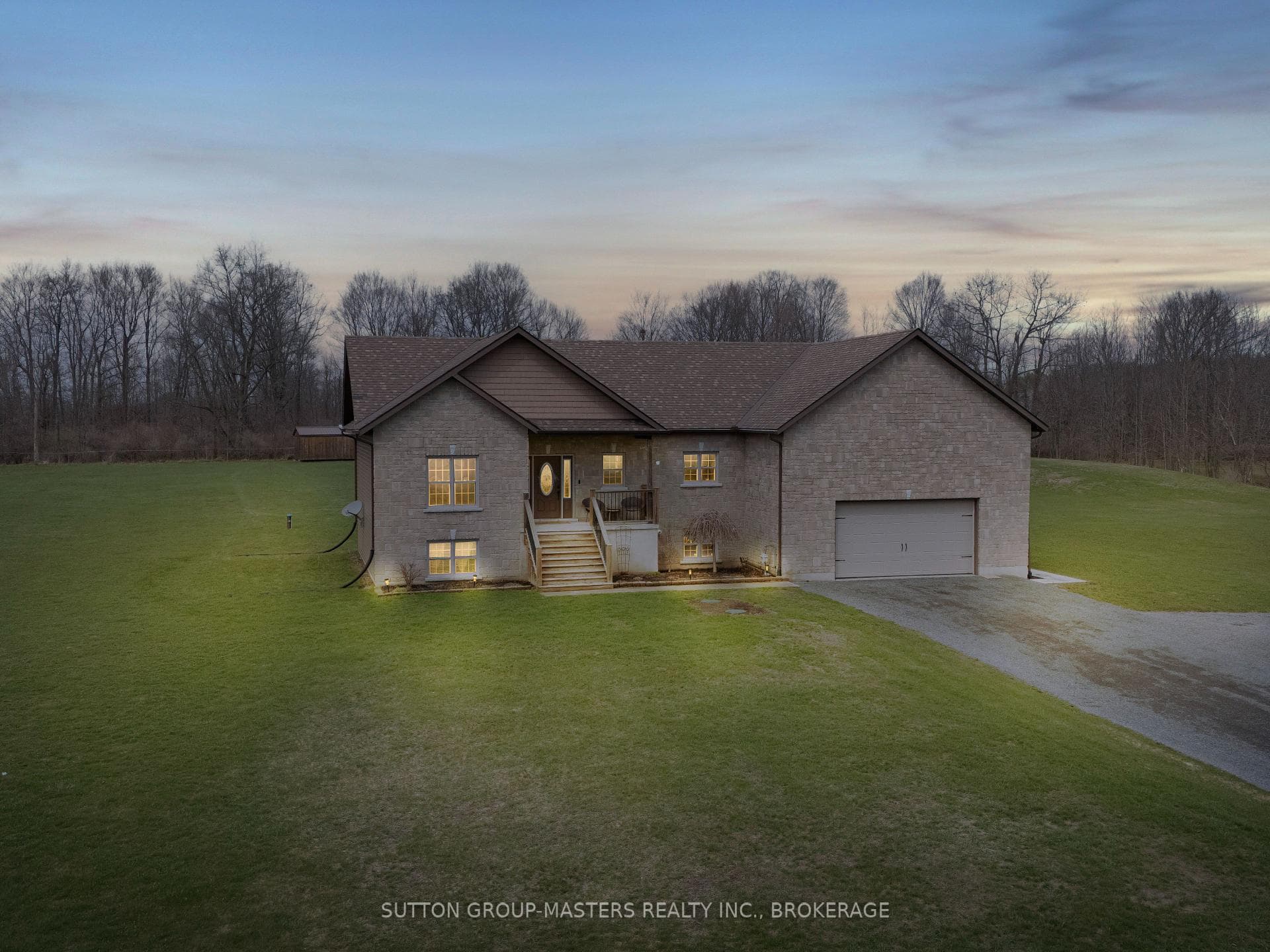 11 Dawson Drive photo 2