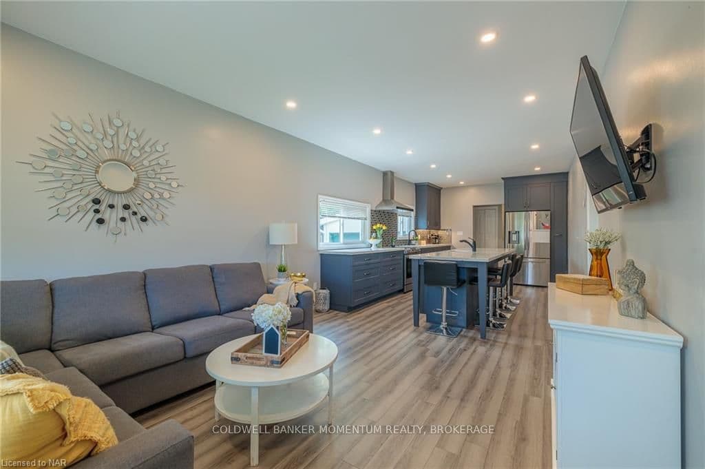 23 METCALFE Street photo 1