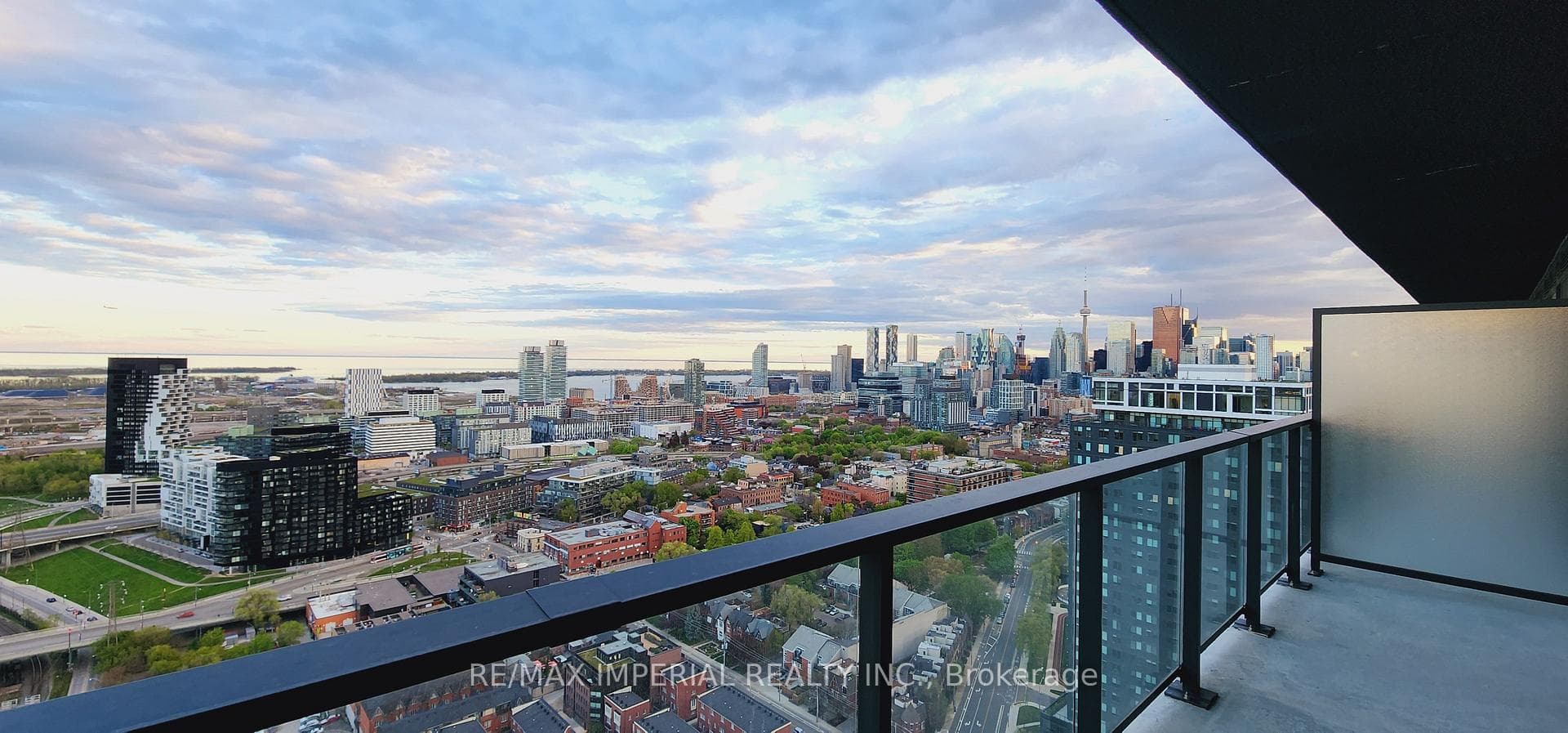 5 DEFRIES Street Unit 3303 photo 17