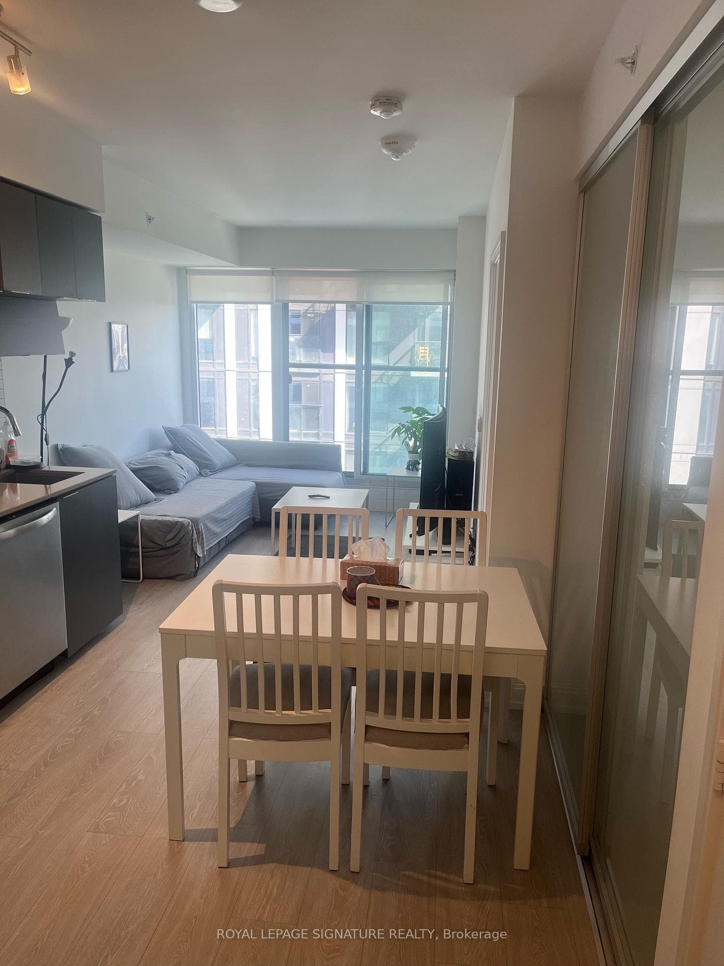 181 Dundas Street Unit 3101 photo 2